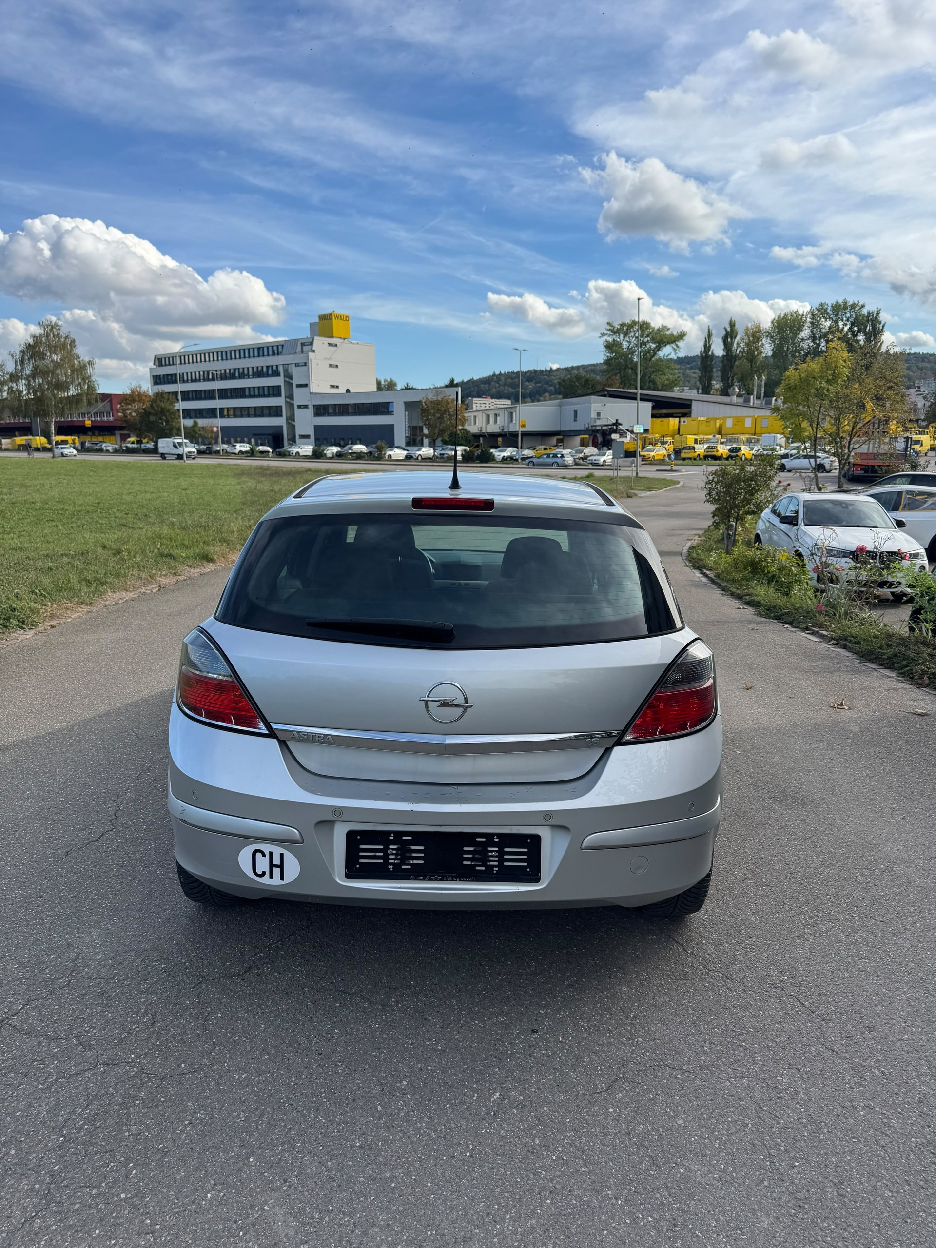 OPEL Astra 1.6i 16V Enjoy Mit MFK Frischen Zahnriemensatz und Service-image-8