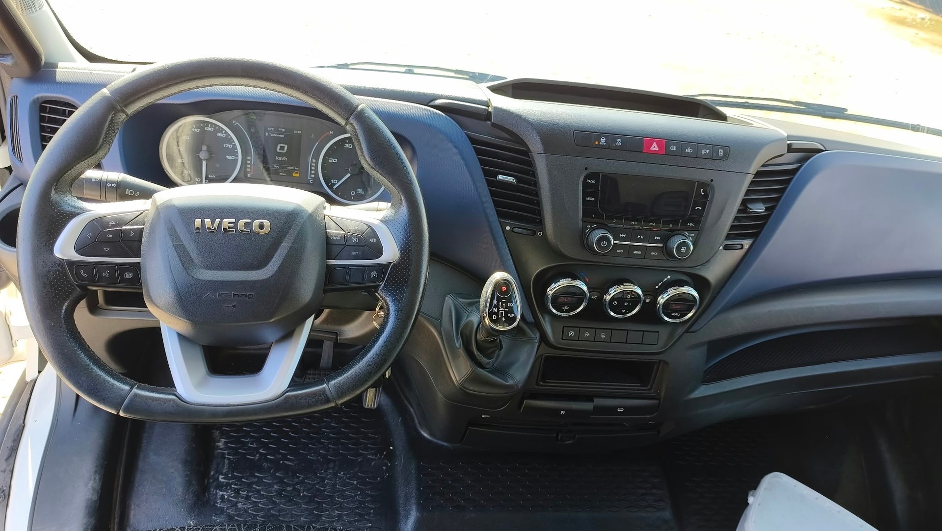 IVECO 35 S 14H A8 V-image-7