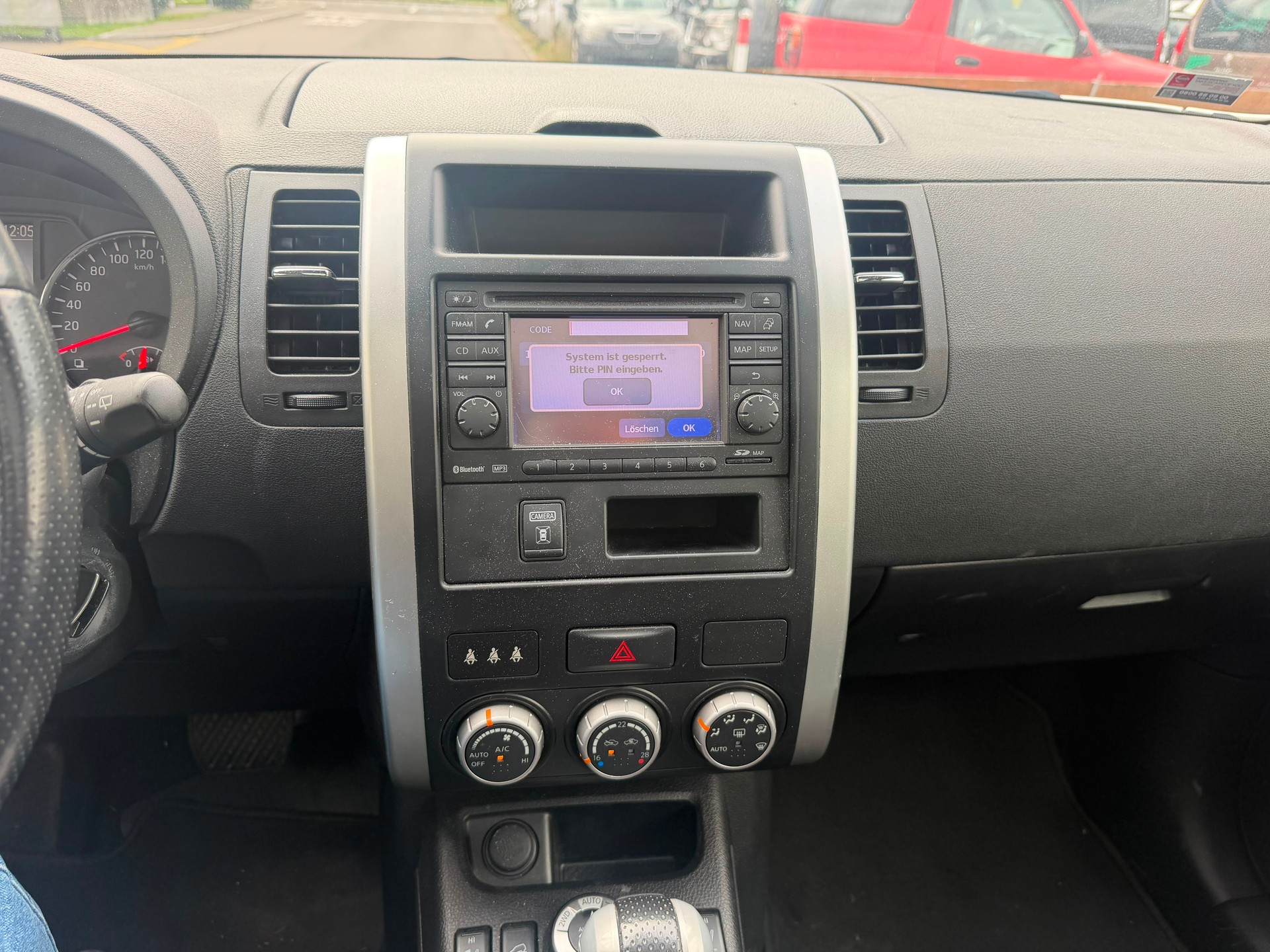 NISSAN X-Trail 2.0 dCi 16V LE Automatic-image-7