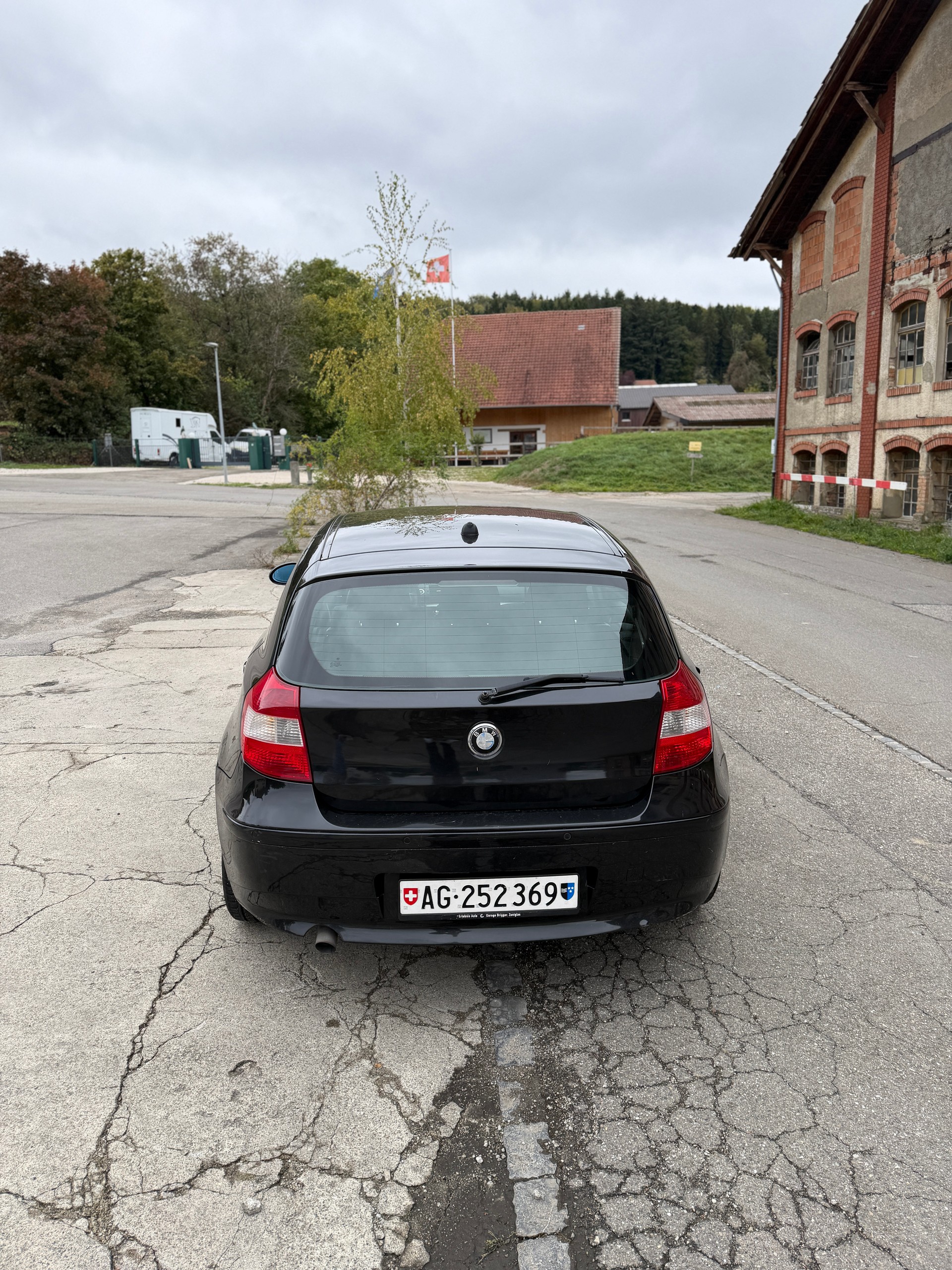 BMW 120-image-5