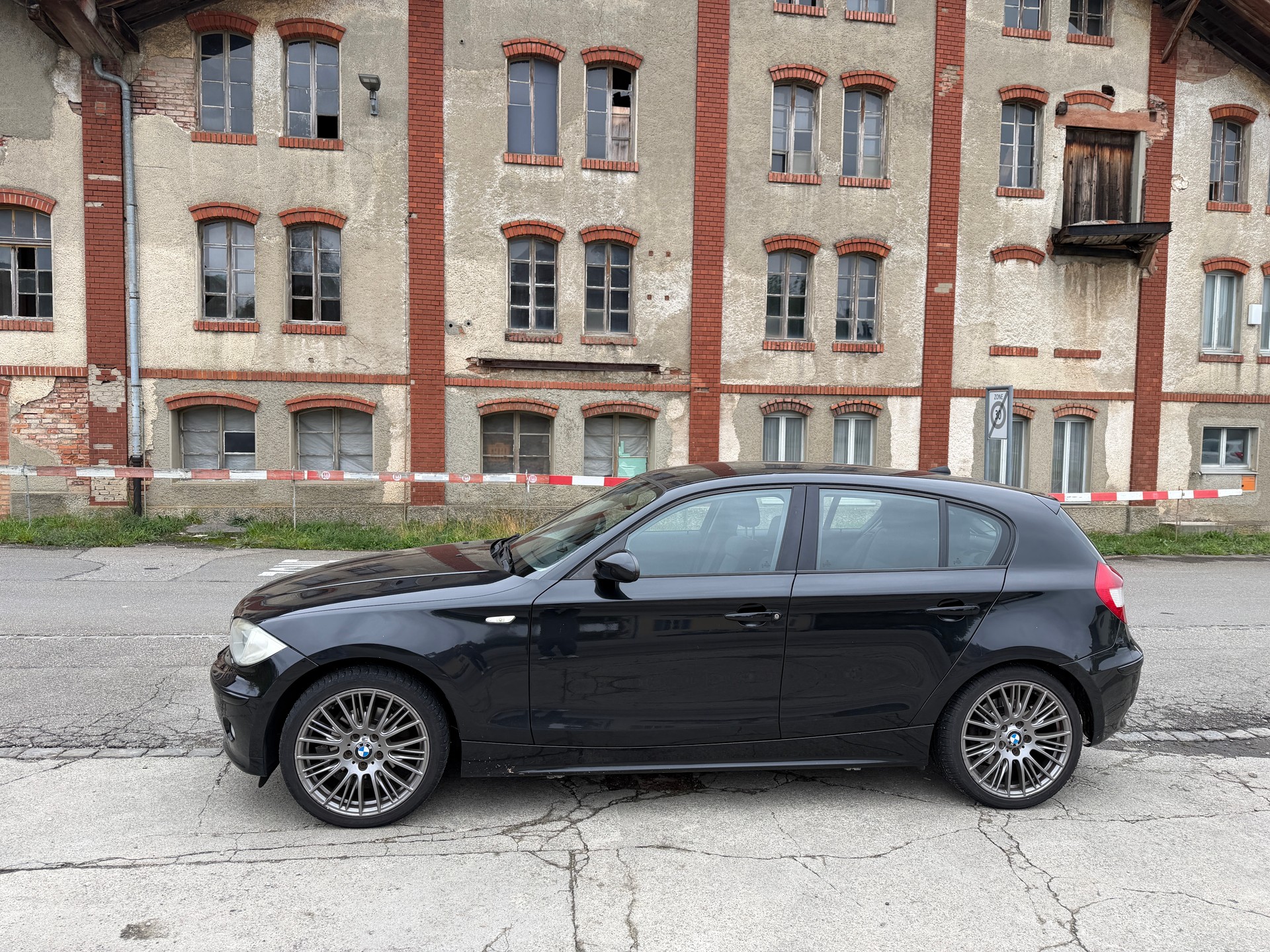 BMW 120-image-2