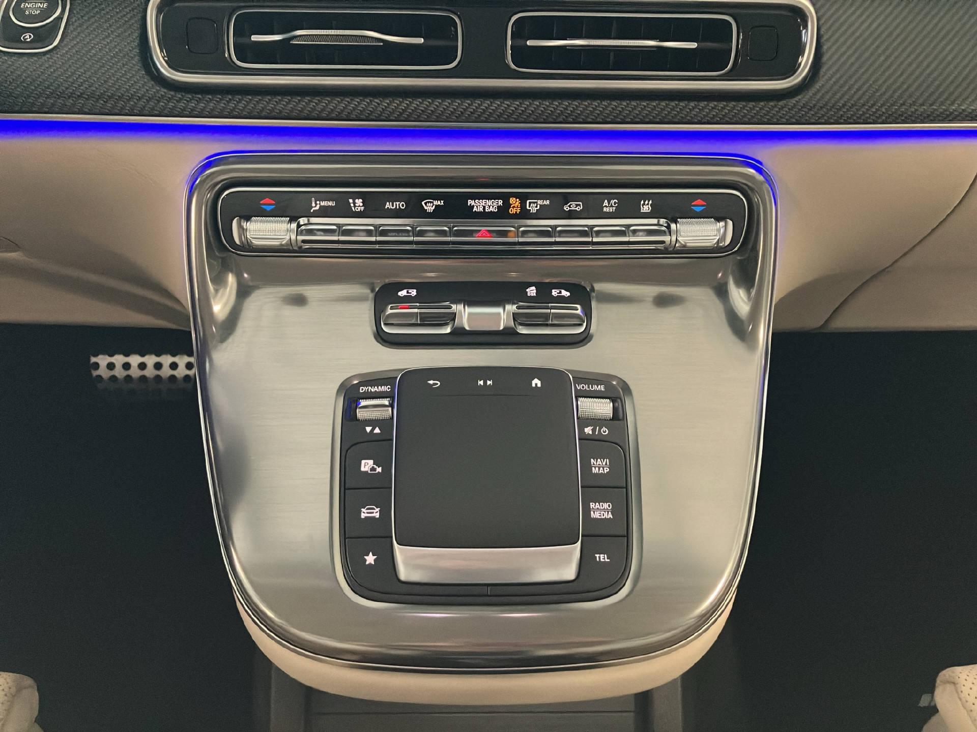 MERCEDES-BENZ V 300 d Exclusive L Swiss Edit. 4MATIC-image-9