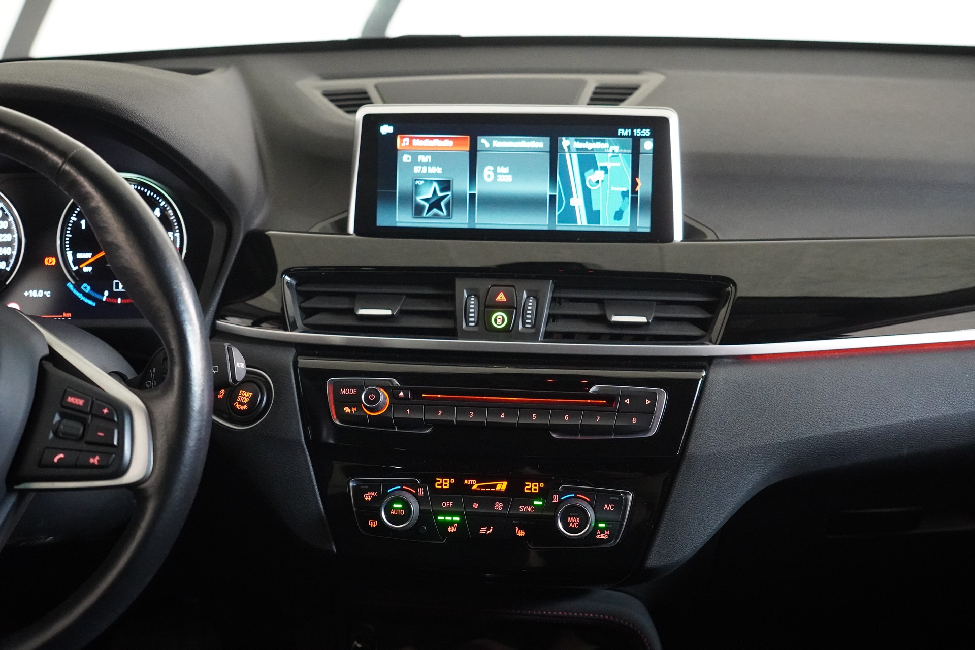 BMW X1 xDrive 18d Sport Line Steptronic-image-18
