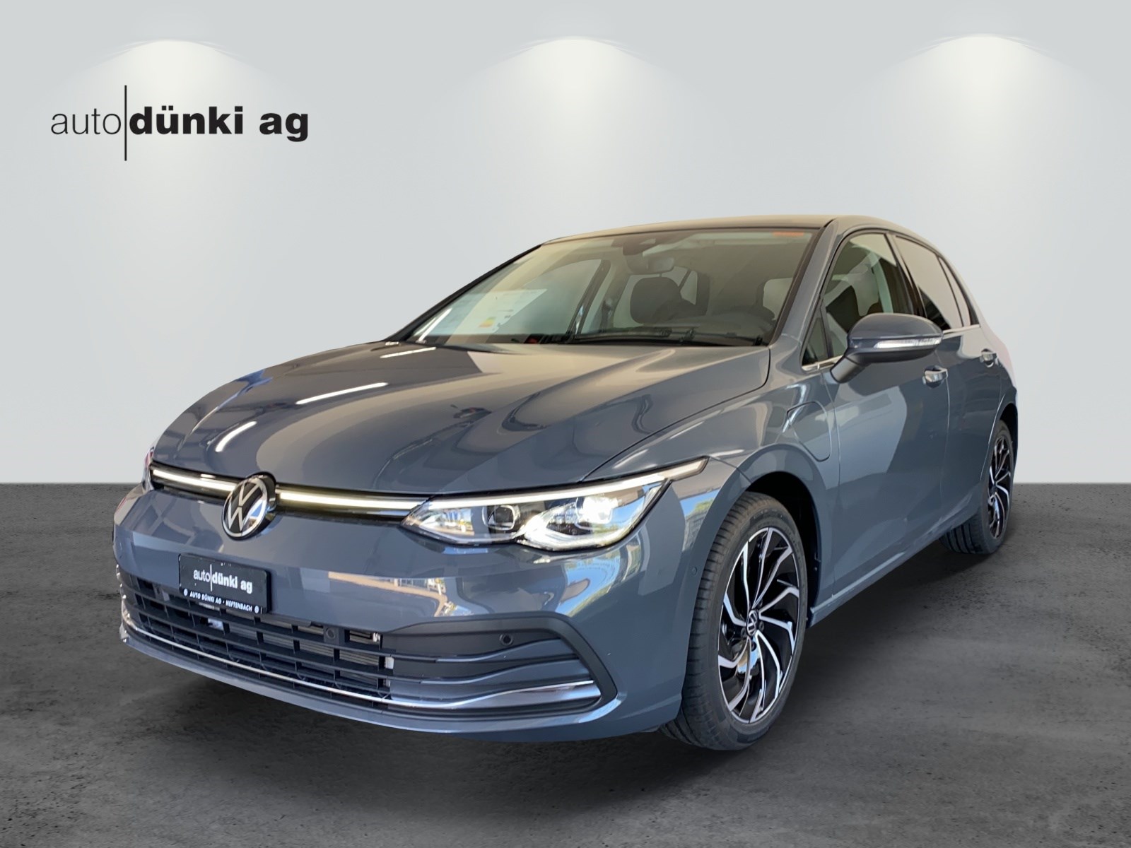 VW Golf 1.4 TSI PHEV Selection-image-0