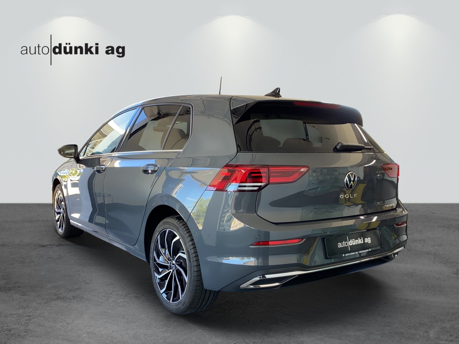 VW Golf 1.4 TSI PHEV Selection-image-1