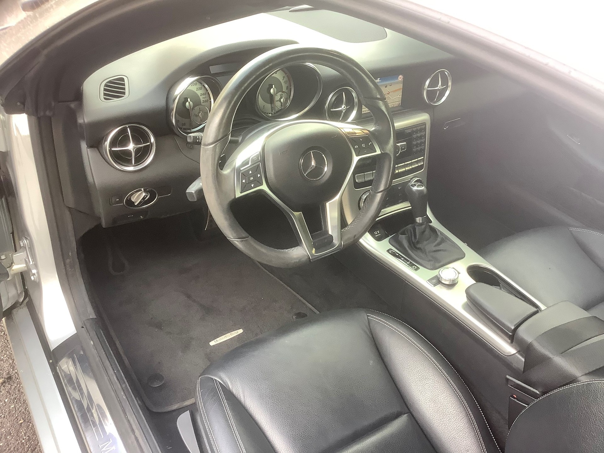 MERCEDES-BENZ SLK 200 7G-Tronic-image-4