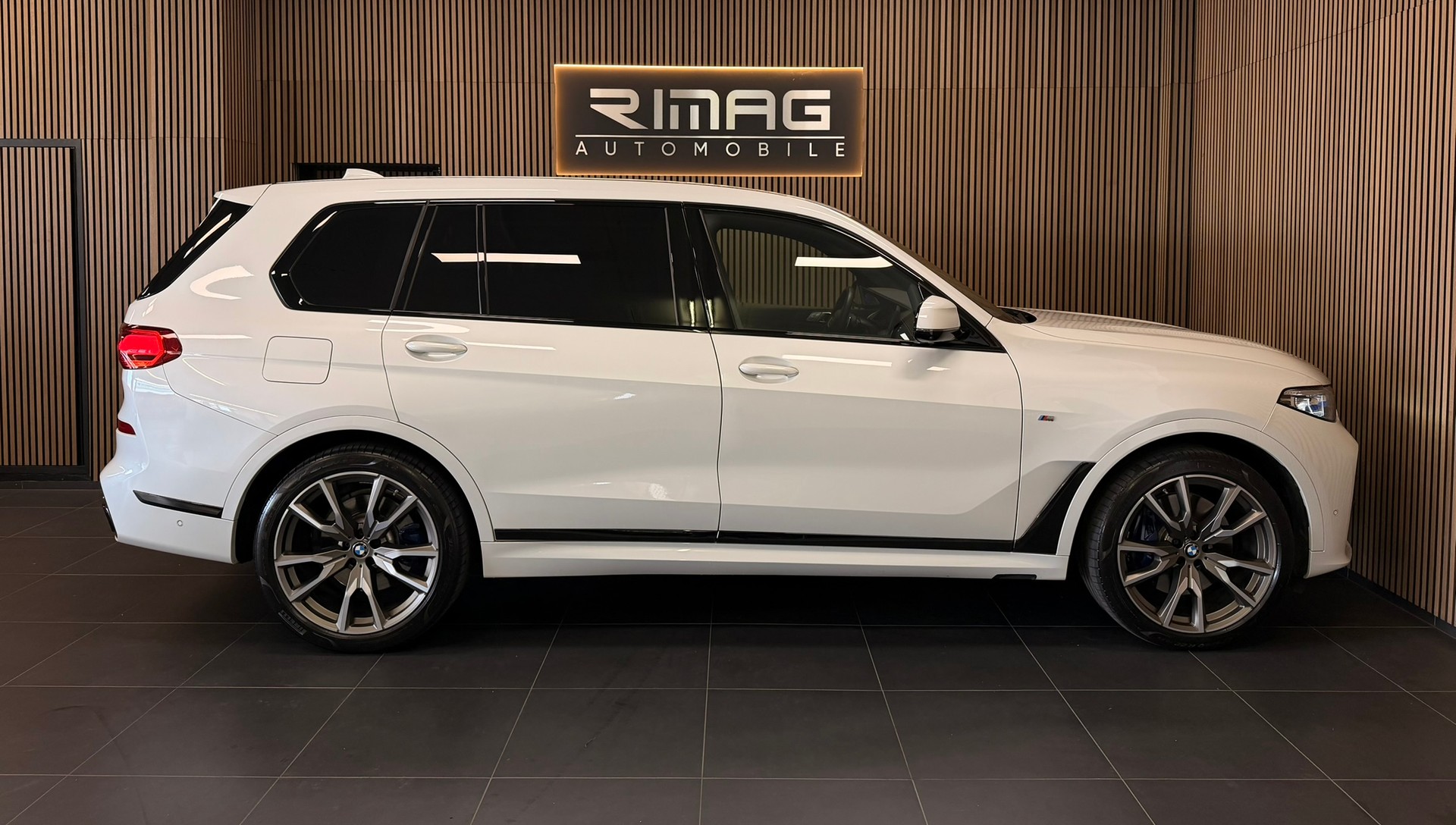 BMW X7 xDrive M50d Steptronic | CH-Fz. & 6 Sitzer-image-7