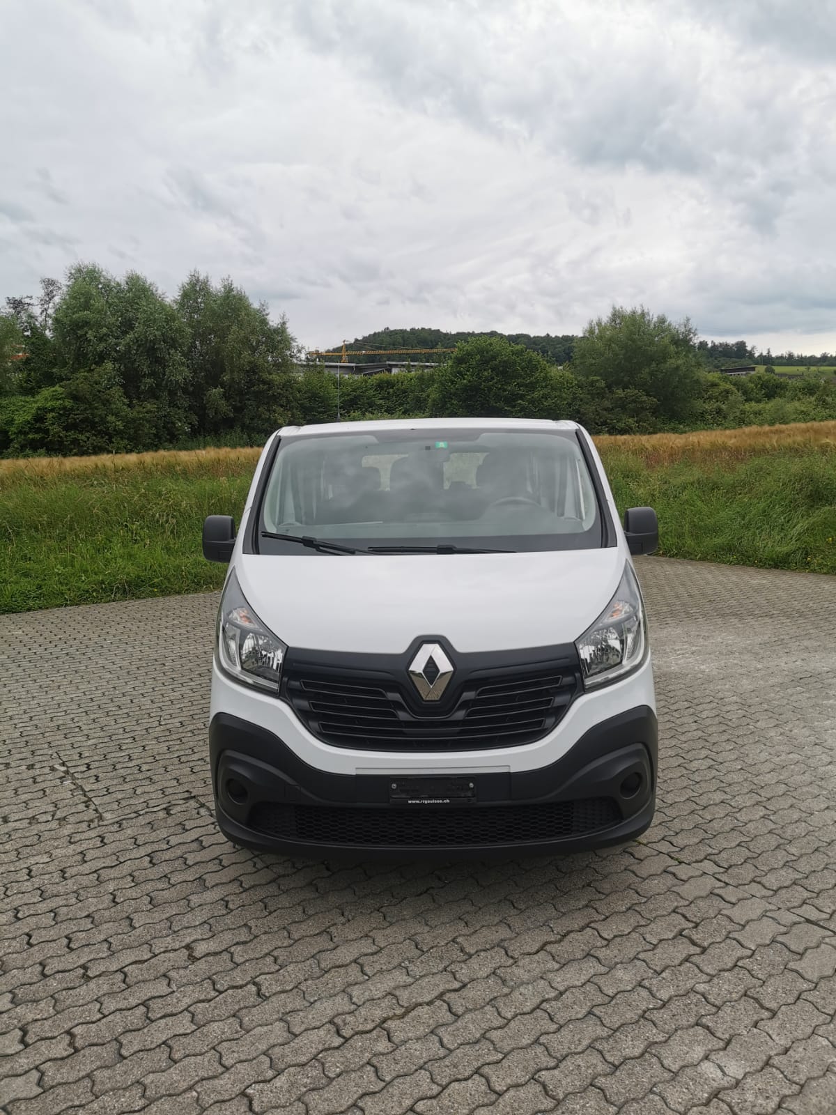 RENAULT Trafic ENERGY dCi 95 Passenger Life-image-3