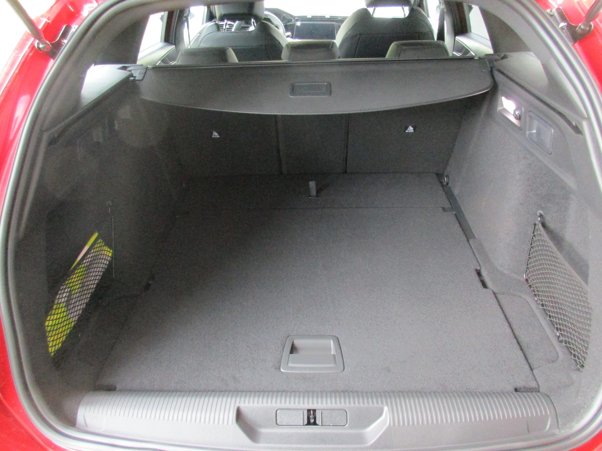 PEUGEOT 308 SW 1.5 BlueHDI GT EAT8-image-4