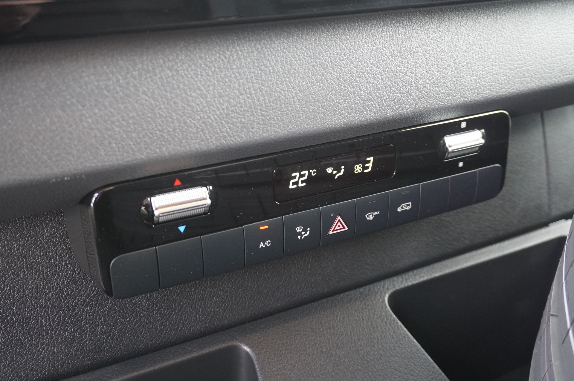 MERCEDES-BENZ Sprinter 319 CDI PRO CH 3665mm S Aut. 3-Seiten-Kipper-image-3