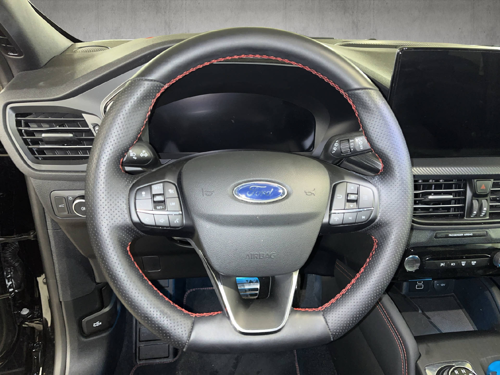 FORD Kuga 2.5 Hybrid ST-Line X-image-9