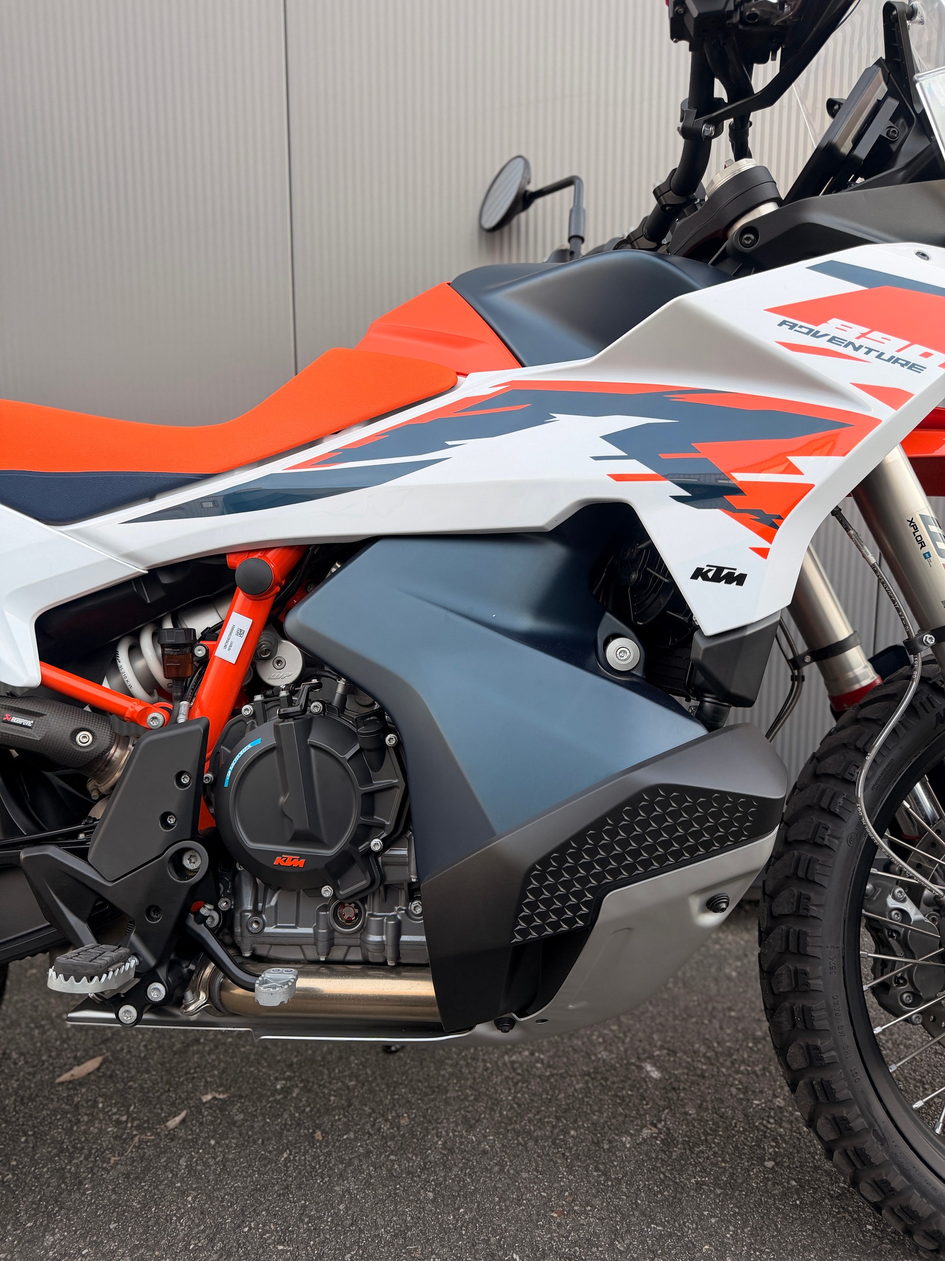 KTM 890 Adventure R-showroom-element-2