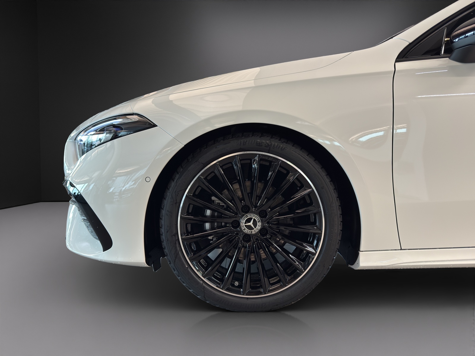 MERCEDES-BENZ A 200 Night Star 7G-DCT-image-7
