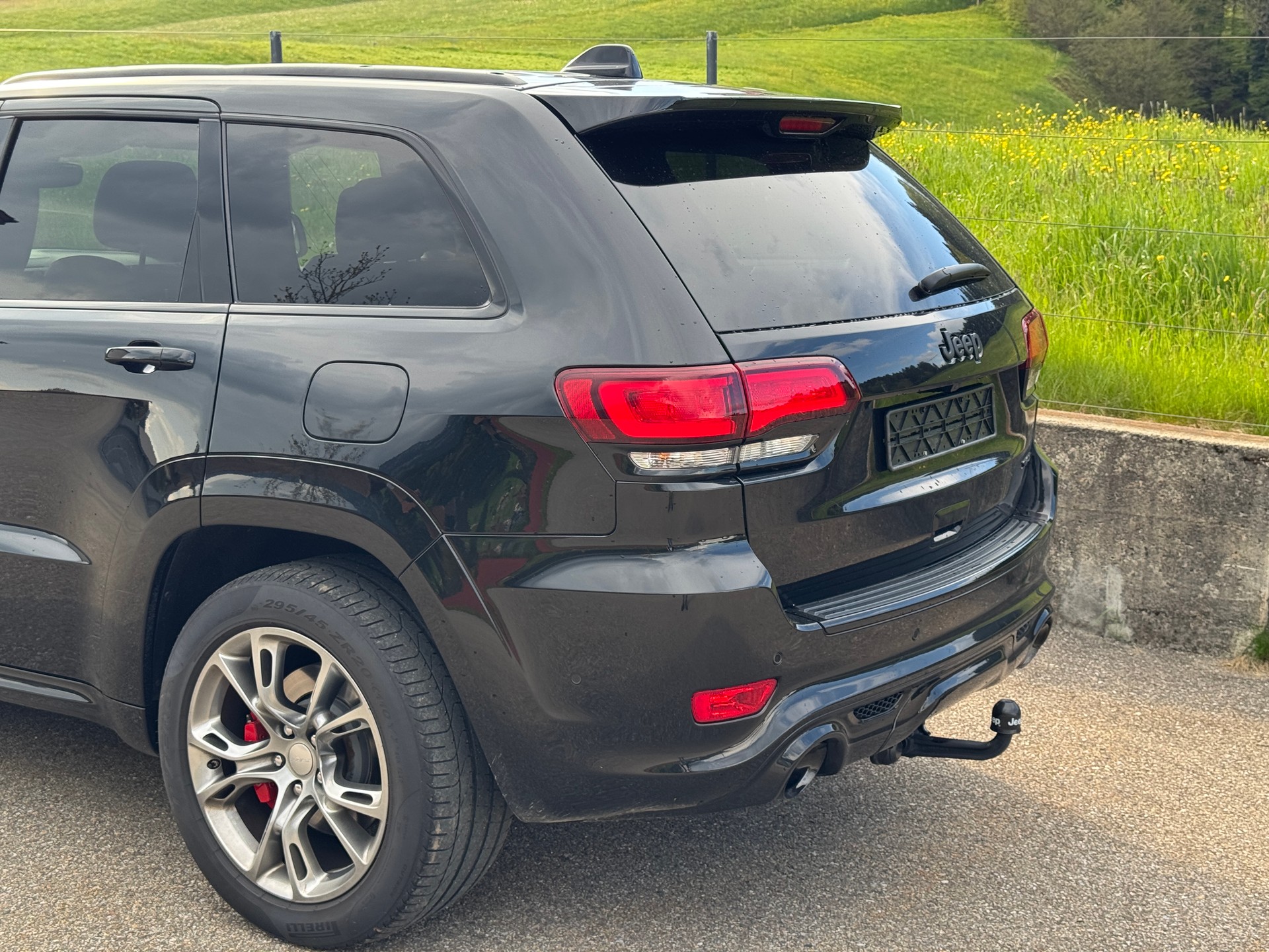 JEEP Grand Cherokee 6.4 V8 HEMI SRT8 Automatic-image-5