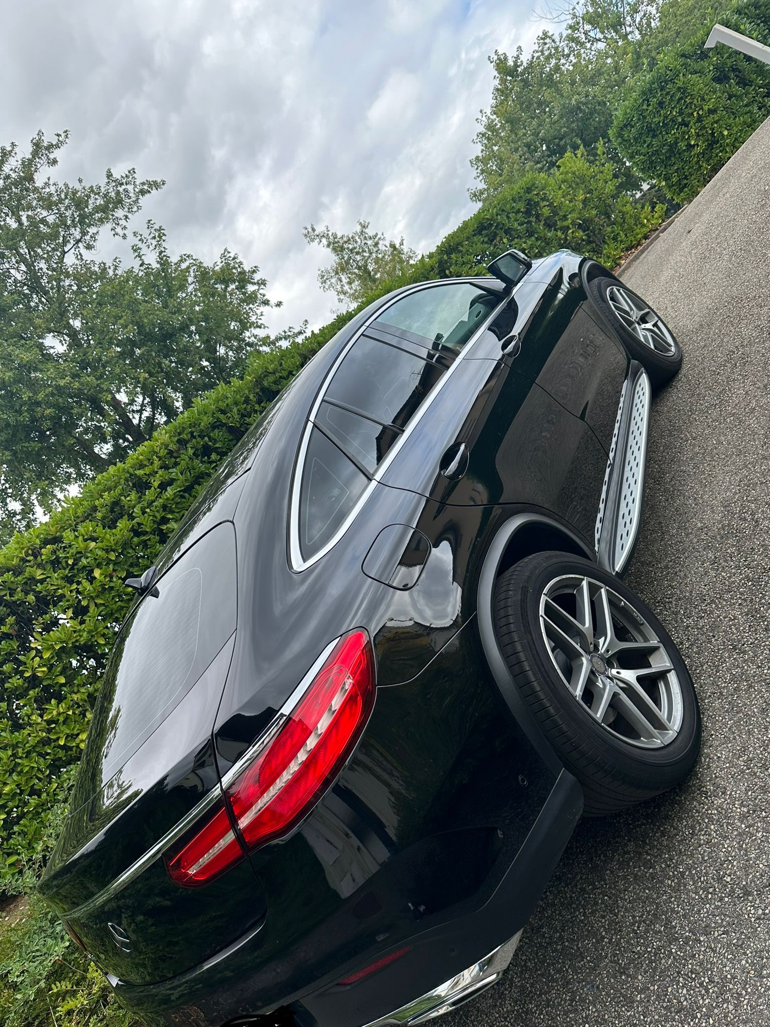 MERCEDES-BENZ GLE Coupé 350 d 4Matic 9G-Tronic-image-2