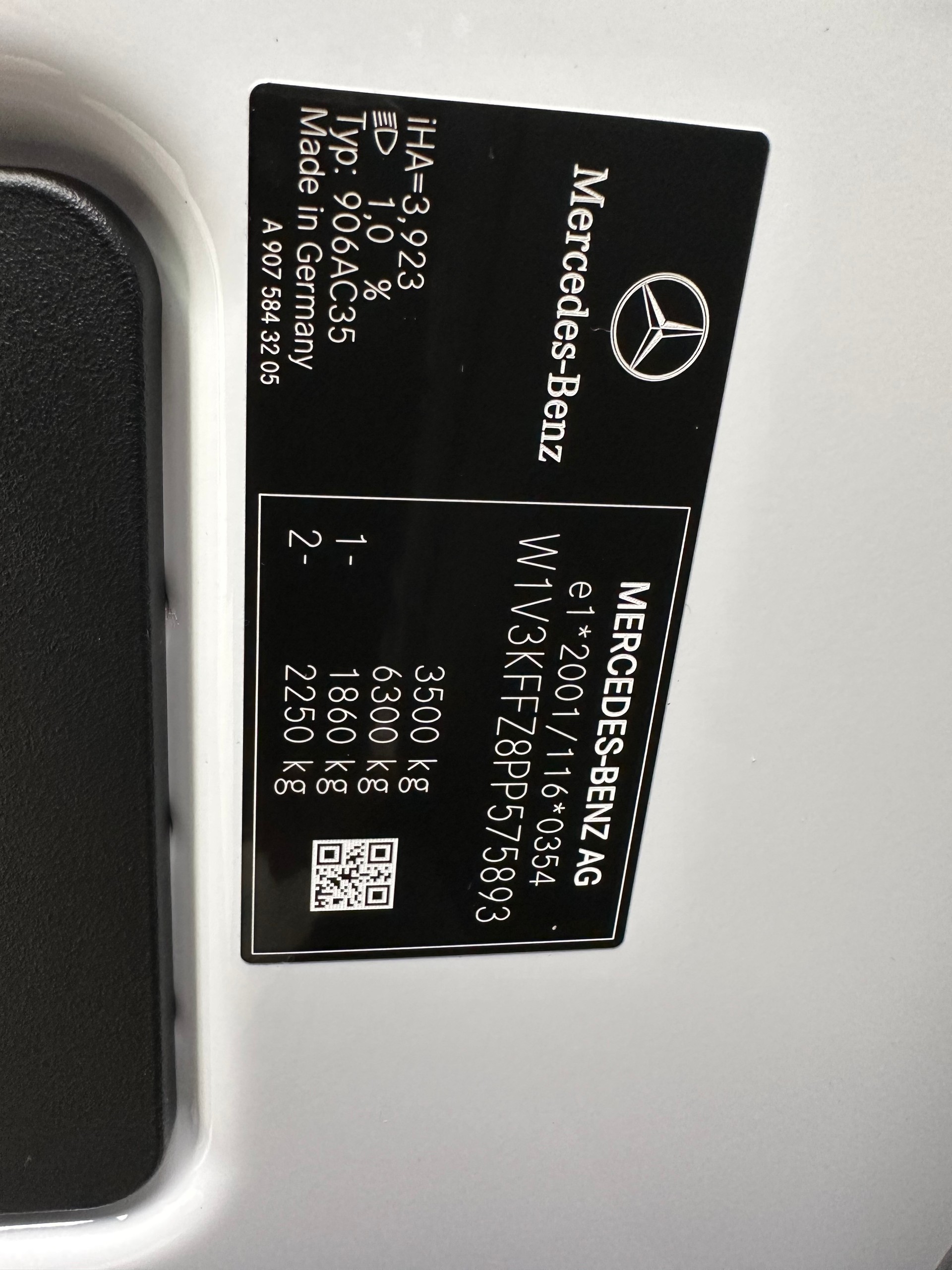MERCEDES-BENZ 317 Personentransporter 8 Plätzer-image-12