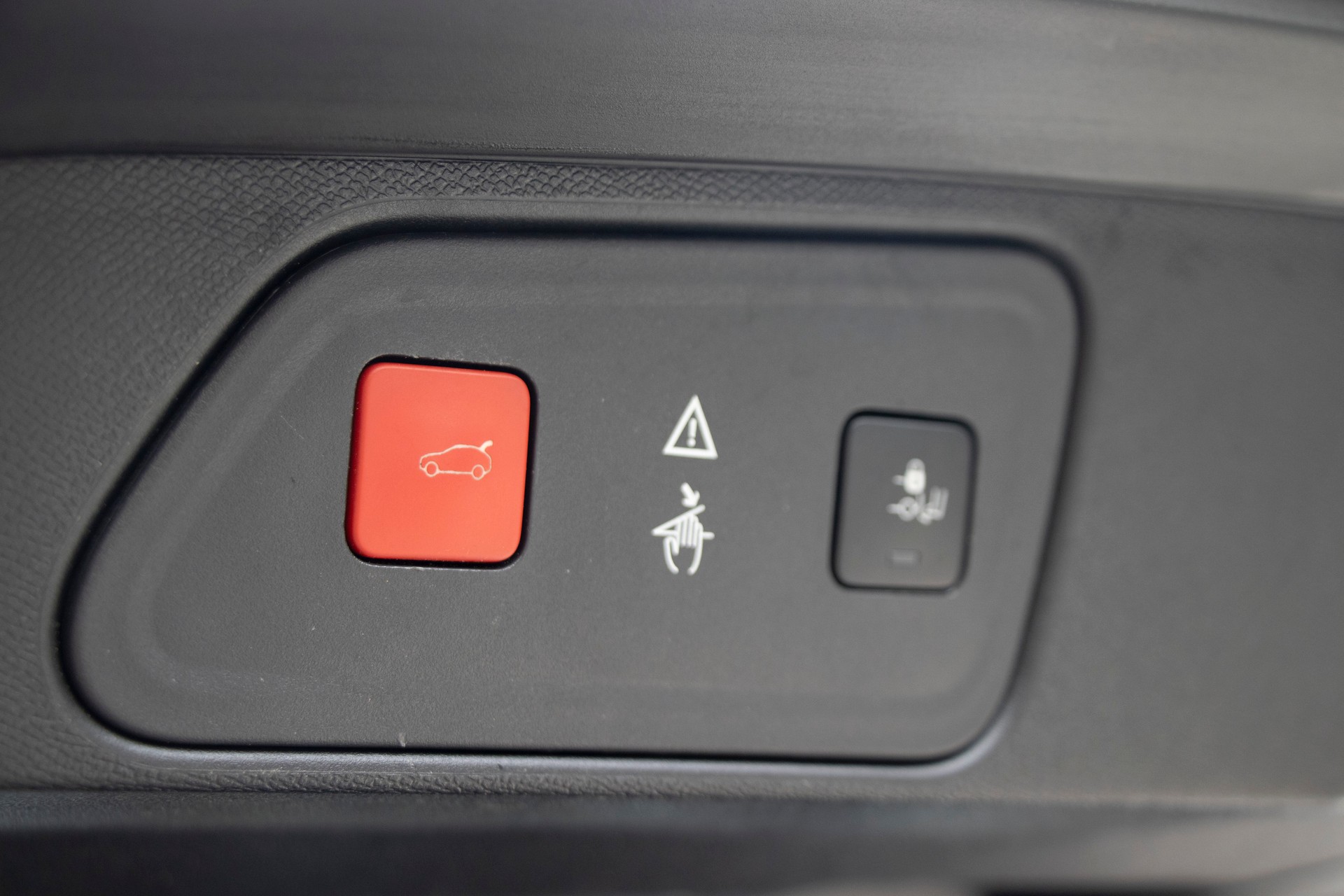 PEUGEOT 3008 1.5 BlueHDi GT Line EAT-image-8