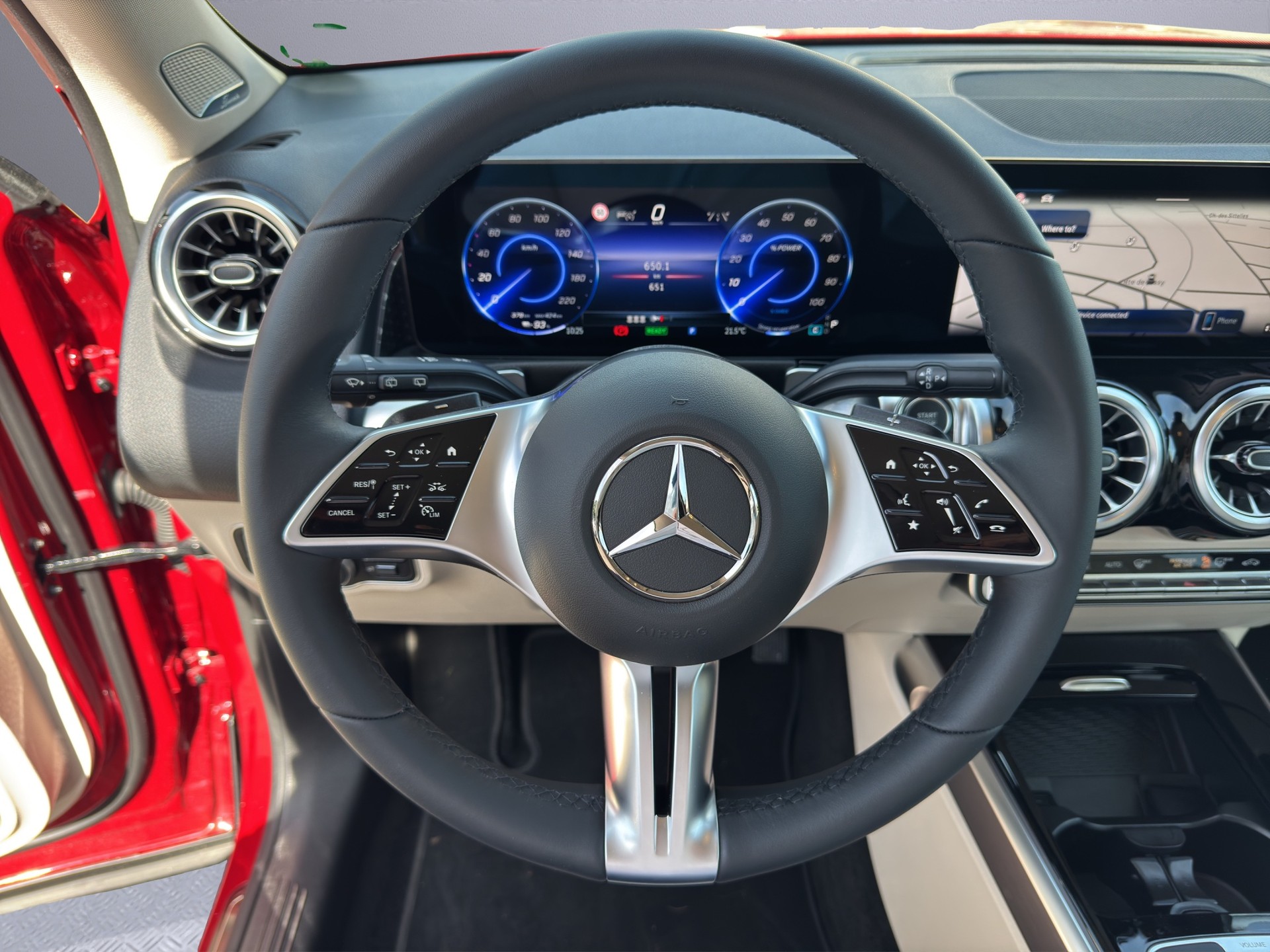 MERCEDES-BENZ EQB 350 66,5 kWh 4Matic Swiss Star-image-11