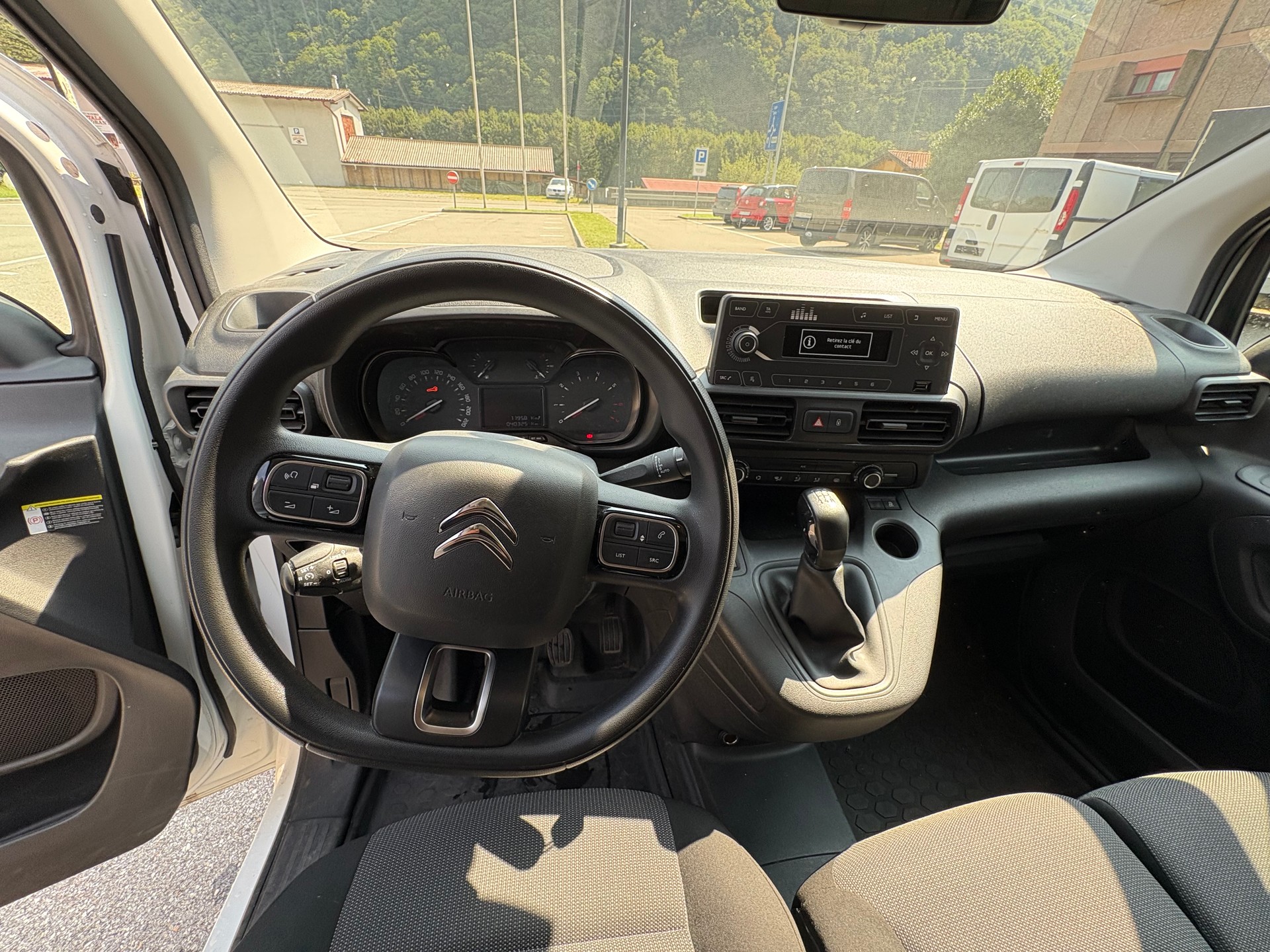 CITROEN Berlingo Van 1.5 Blue HDi 100 s/s Club 650kg-image-9