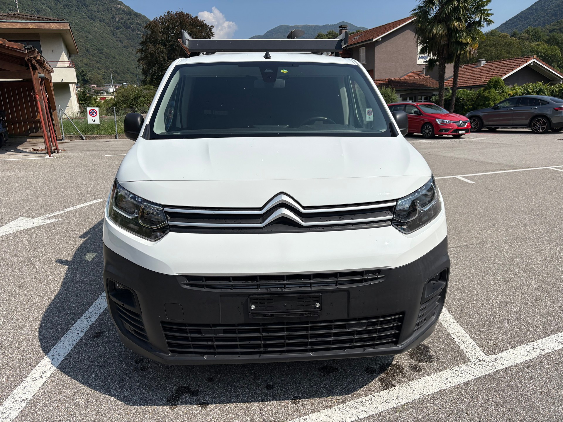 CITROEN Berlingo Van 1.5 Blue HDi 100 s/s Club 650kg-image-1