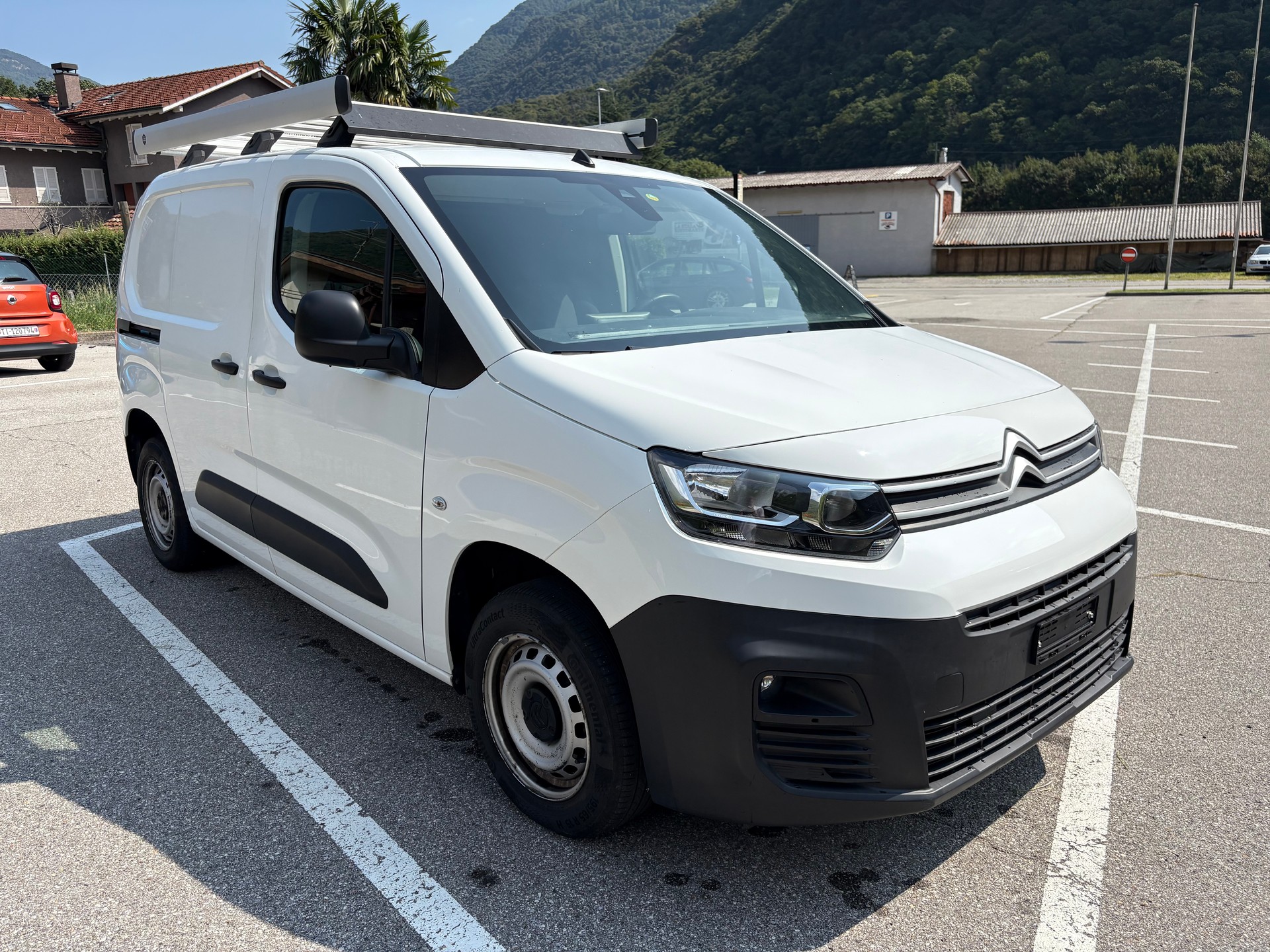 CITROEN Berlingo Van 1.5 Blue HDi 100 s/s Club 650kg-image-7