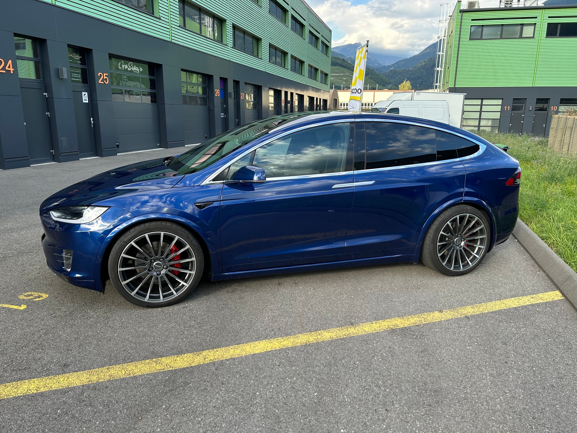 TESLA Model X 100 D Performance