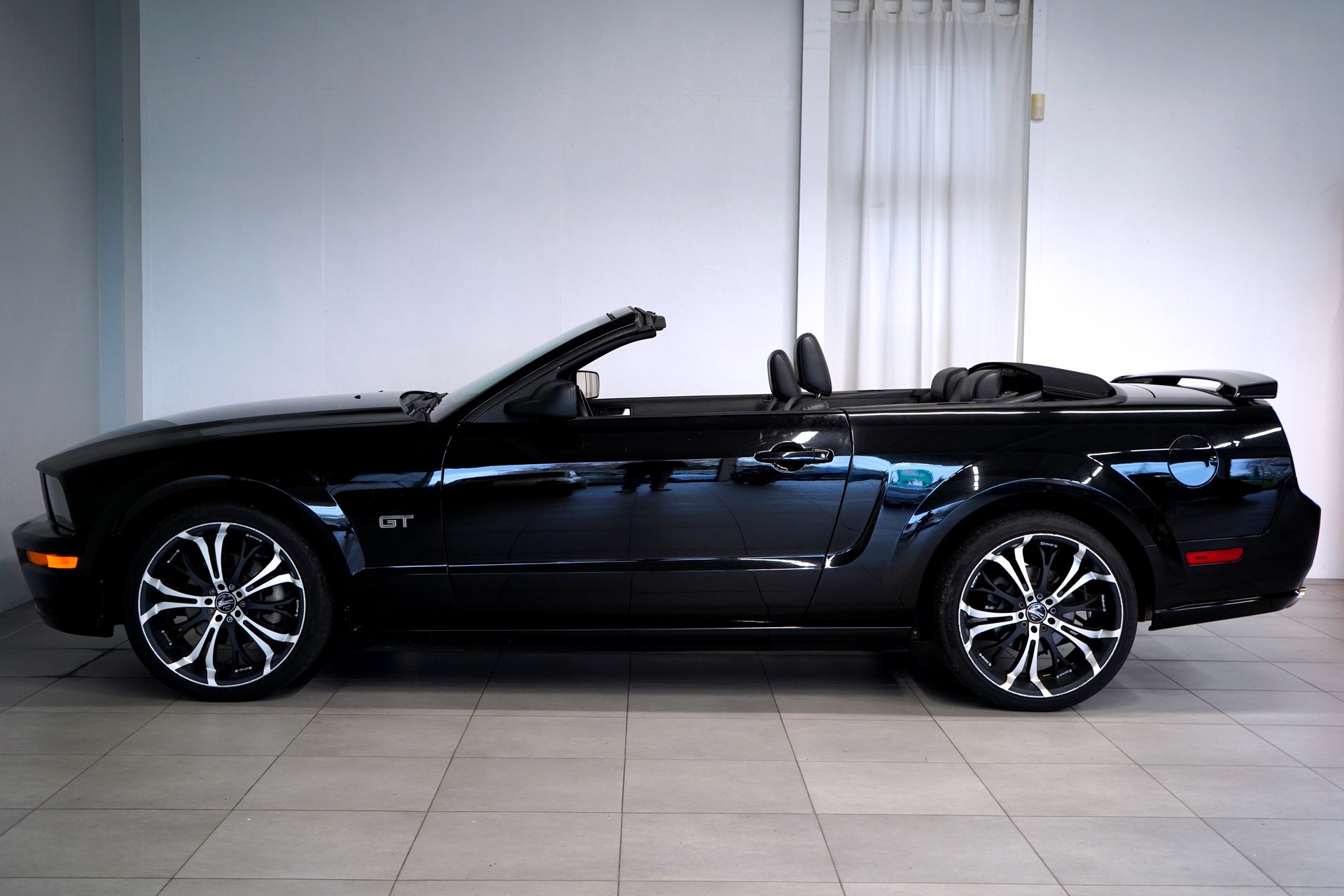 FORD GT CONVERTIBLE-image-9
