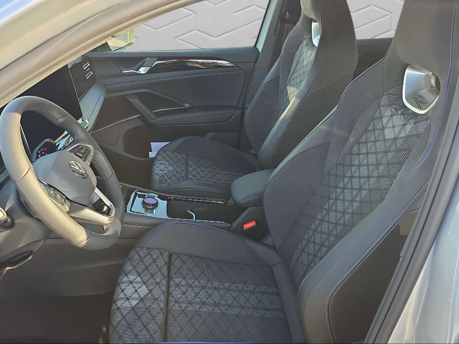 VW Tiguan 2.0 TSI United DSG 4Motion-image-10