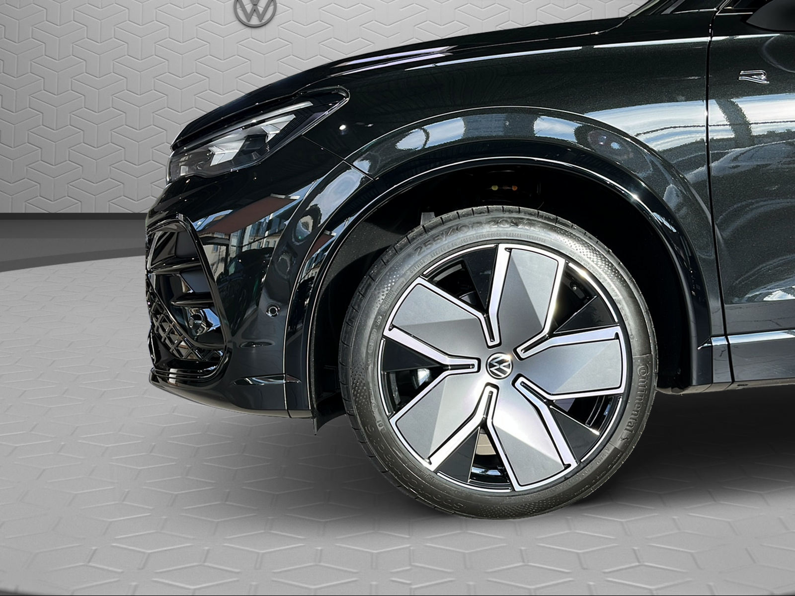 VW Tiguan 2.0 TSI United DSG 4Motion-image-5