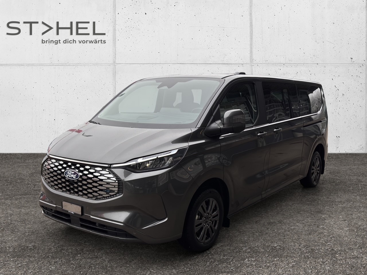 FORD E-Tourneo C Bus 340 L2 Titanium-image-3