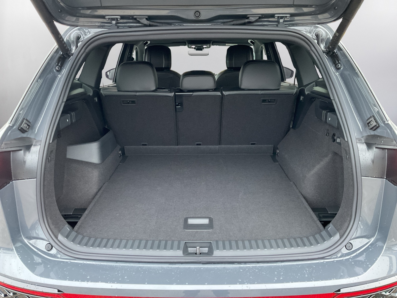 VW Tayron 2.0 TSI R-Line DSG 4Motion-image-11