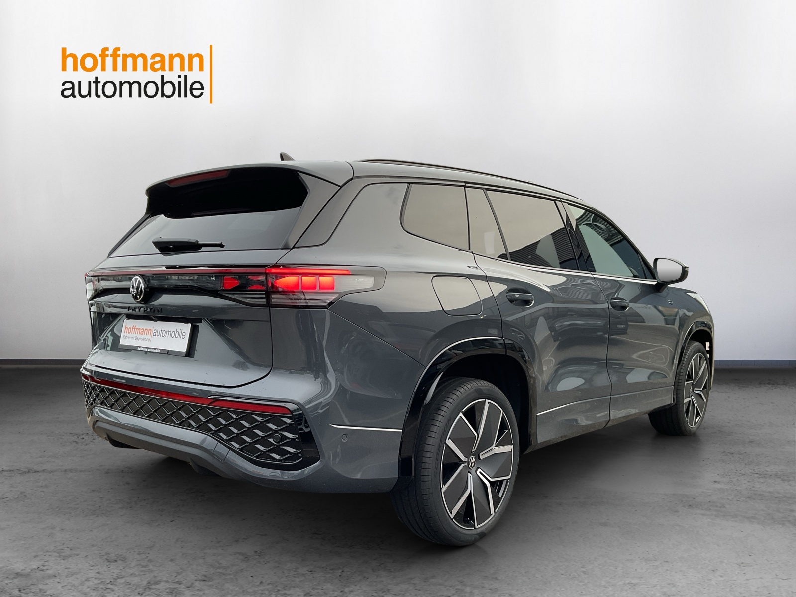 VW Tayron 2.0 TSI R-Line DSG 4Motion-image-3