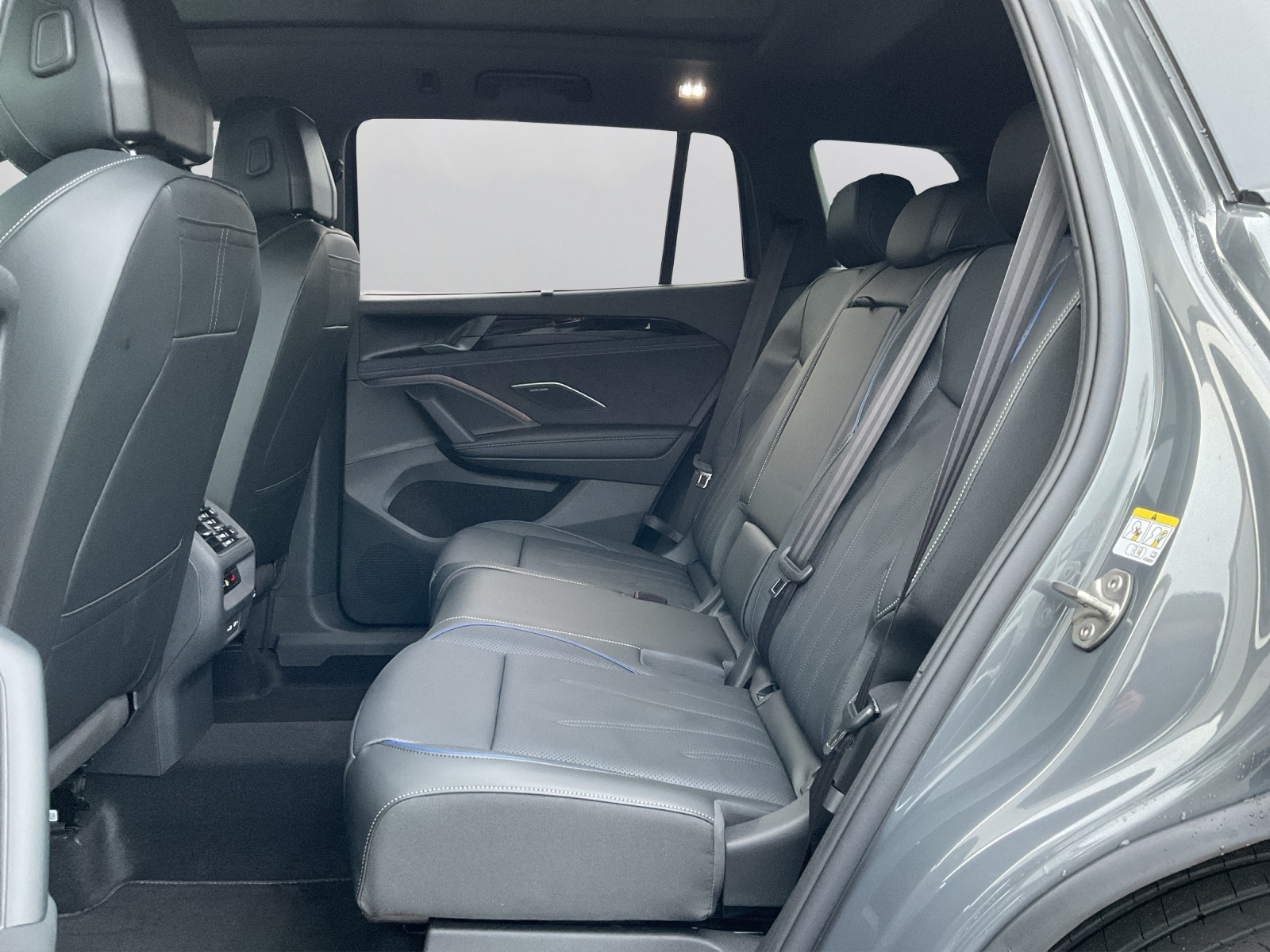 VW Tayron 2.0 TSI R-Line DSG 4Motion-image-10