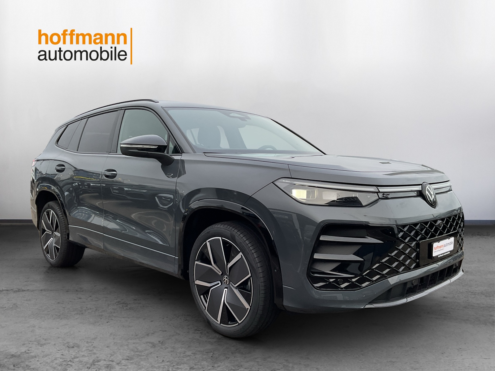 VW Tayron 2.0 TSI R-Line DSG 4Motion-image-2