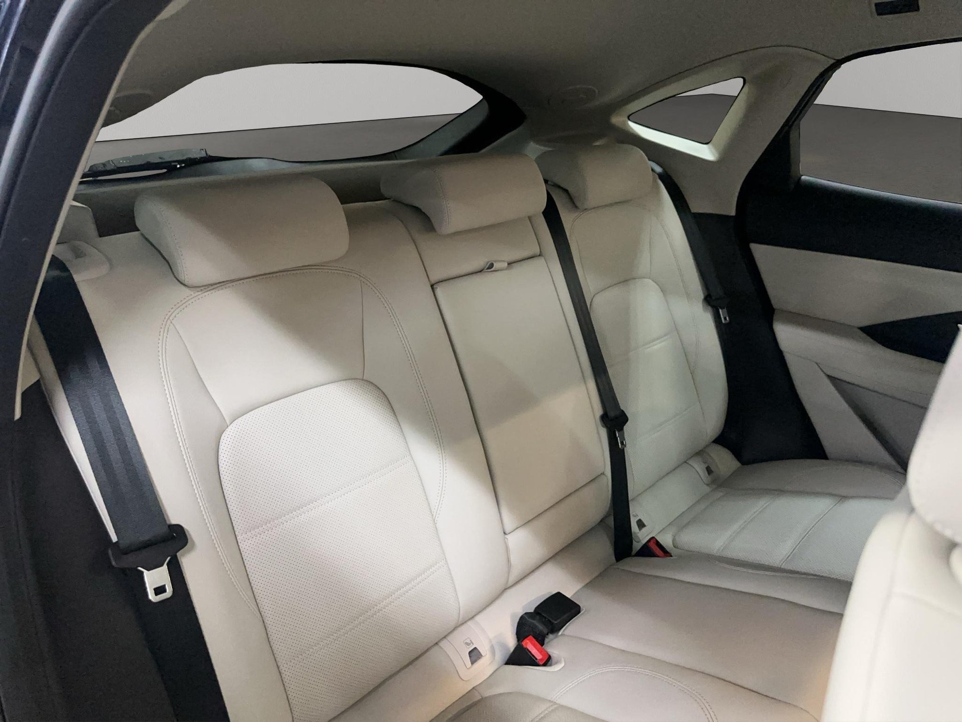 JAGUAR E-Pace 2.0 D I4 165 SE AWD-image-10