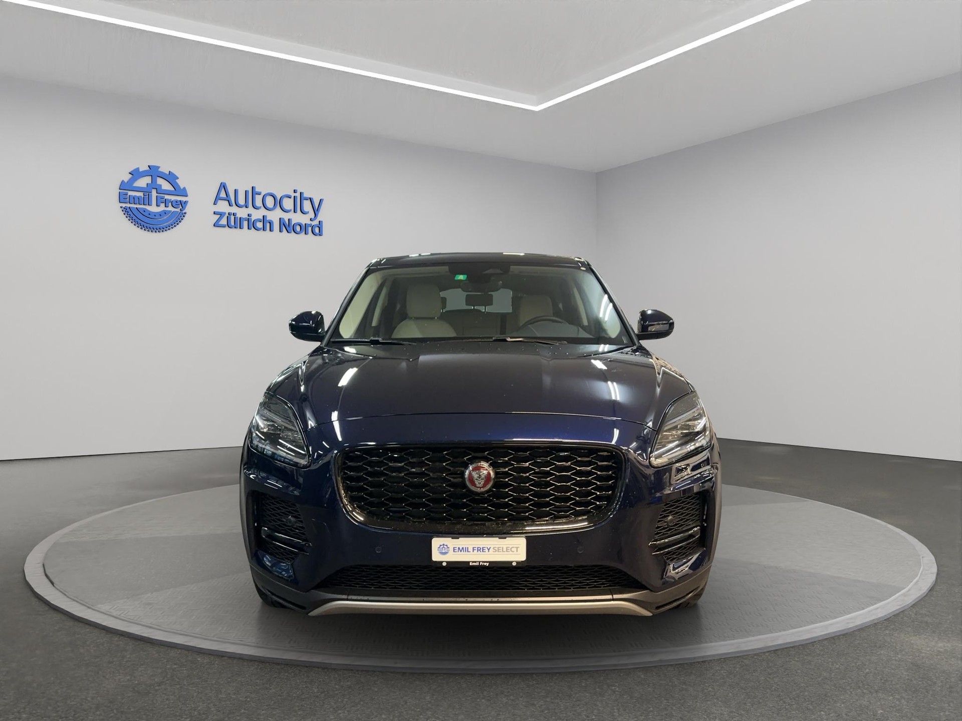 JAGUAR E-Pace 2.0 D I4 165 SE AWD-image-1