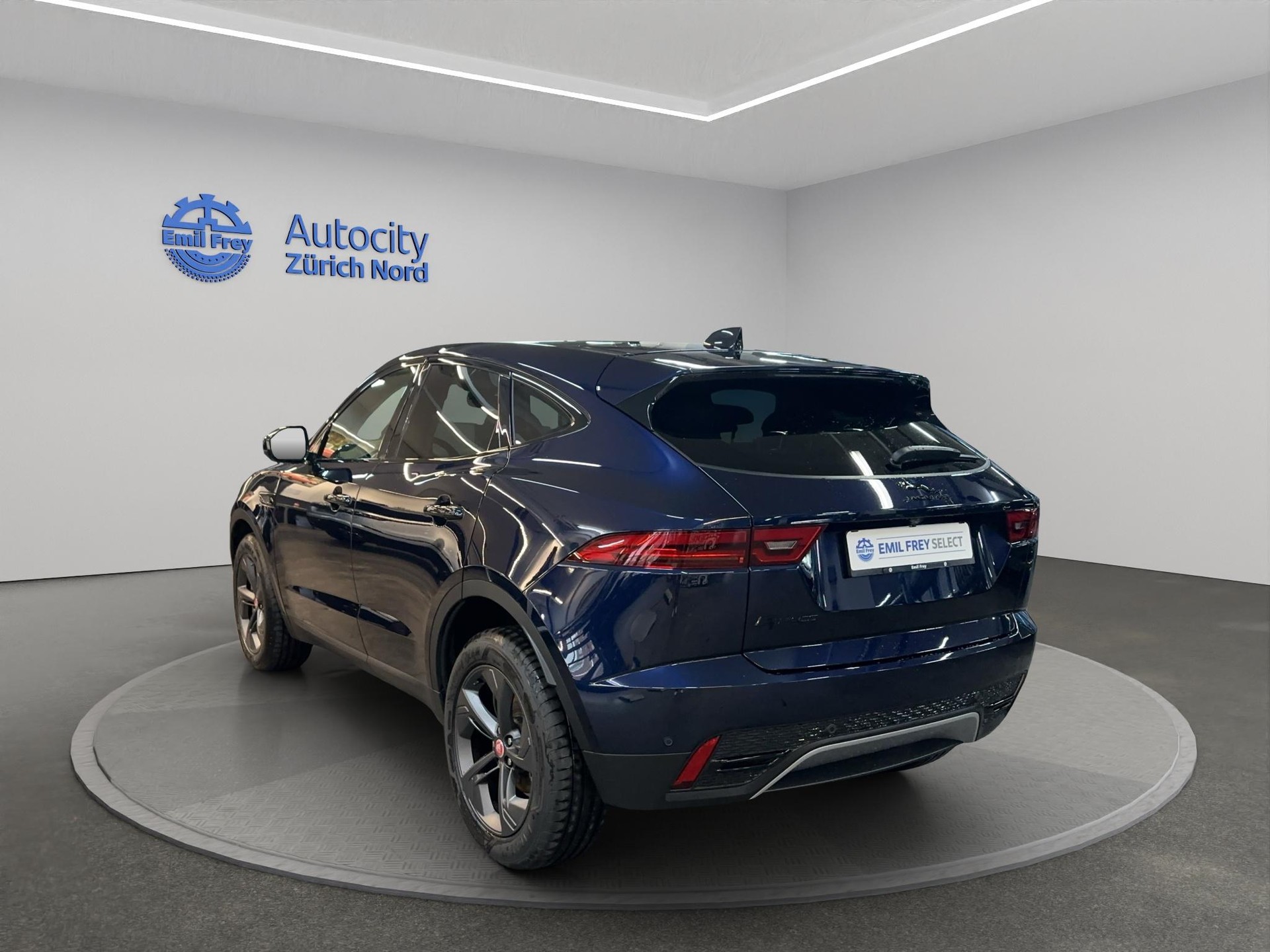 JAGUAR E-Pace 2.0 D I4 165 SE AWD-image-2