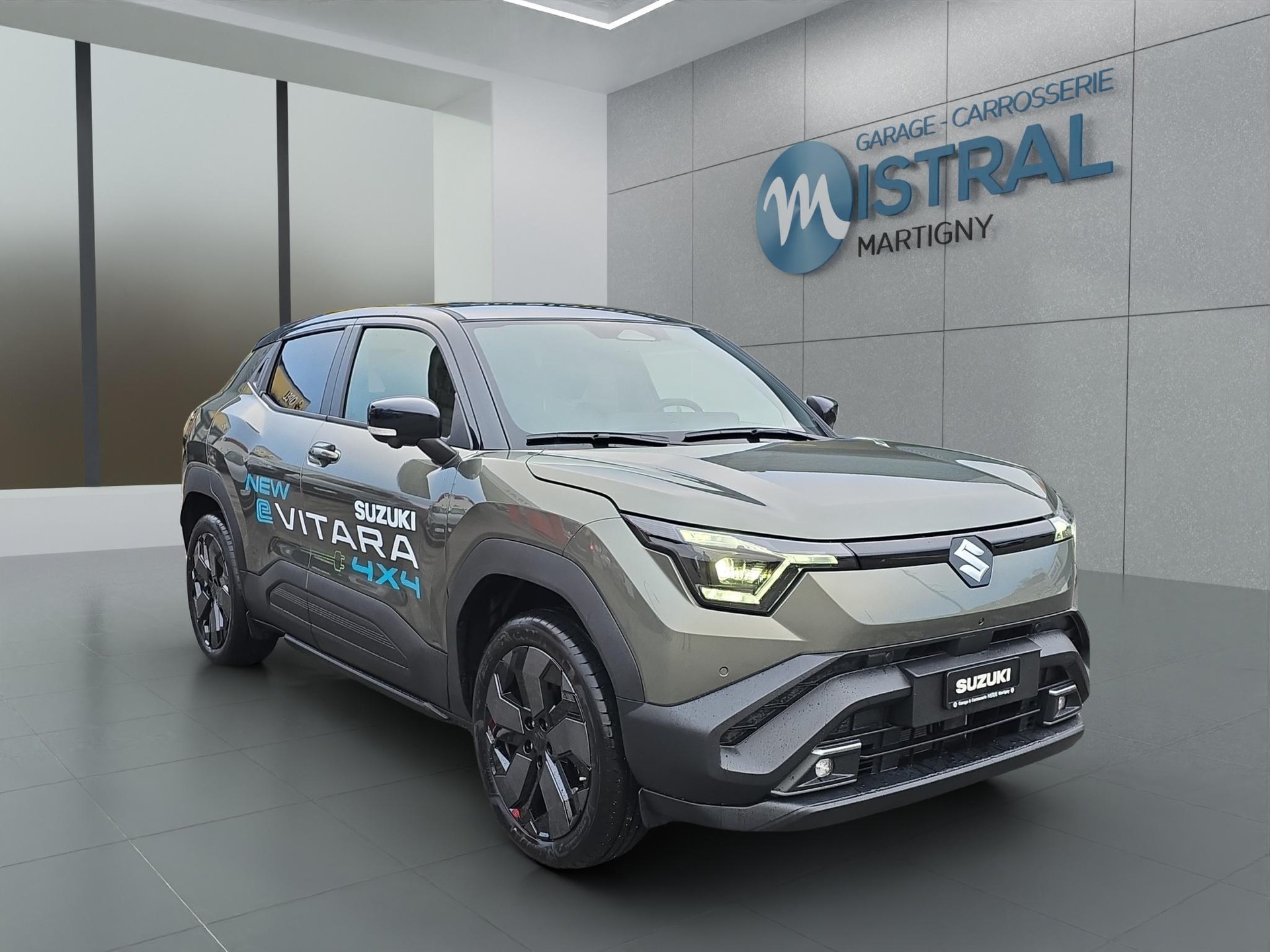 SUZUKI e Vitara Compact Top 4x4-image-6