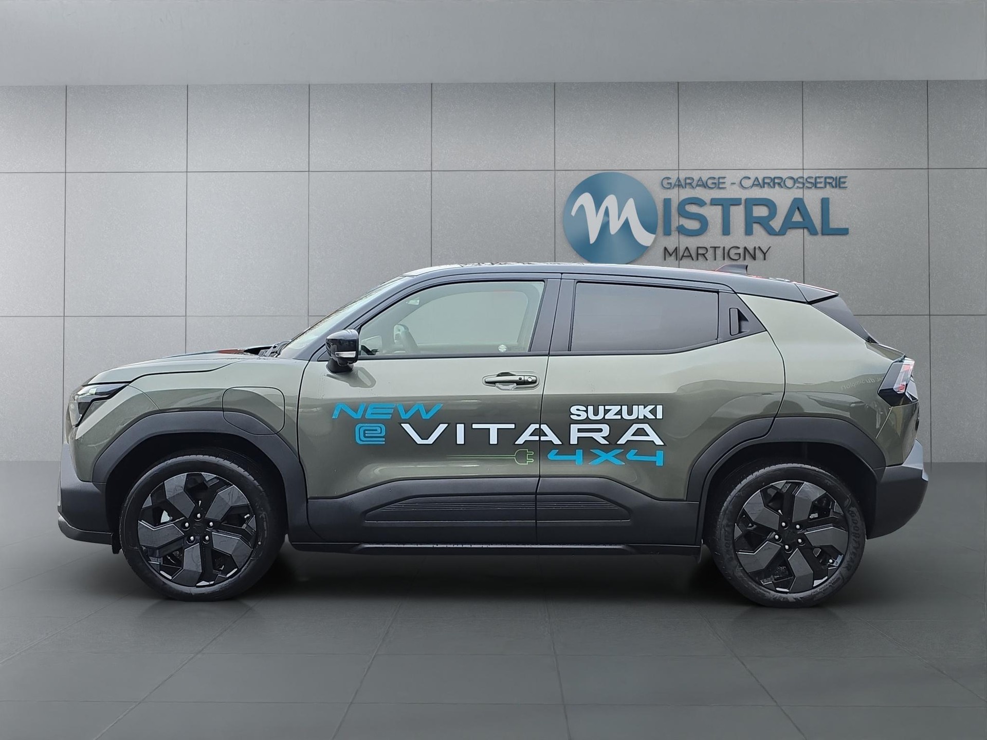 SUZUKI e Vitara Compact Top 4x4-image-1