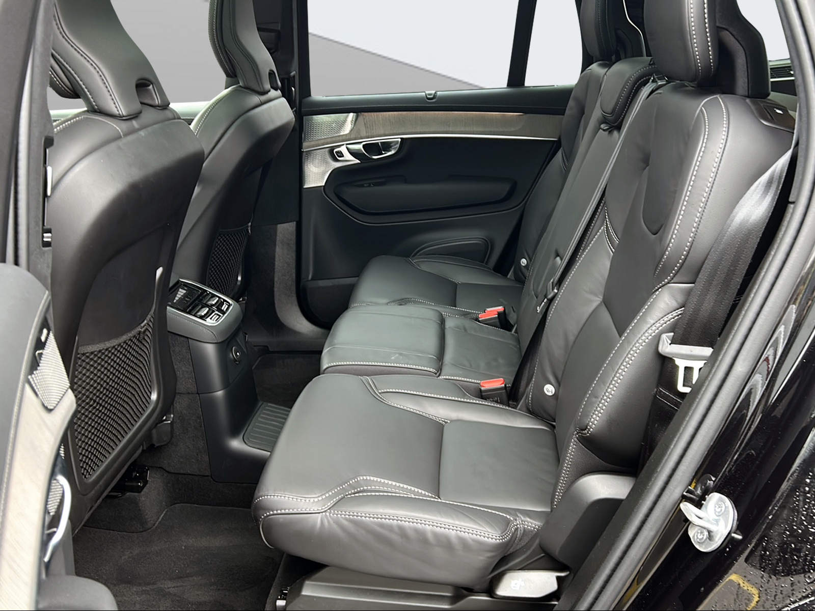 VOLVO XC90 T8 eAWD PluginHybrid Ultra Dark Geartronic-image-15