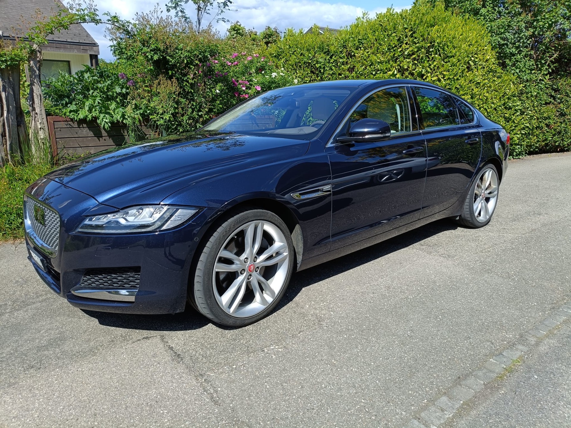 JAGUAR XF 35t Prestige Automatic Neues Modell