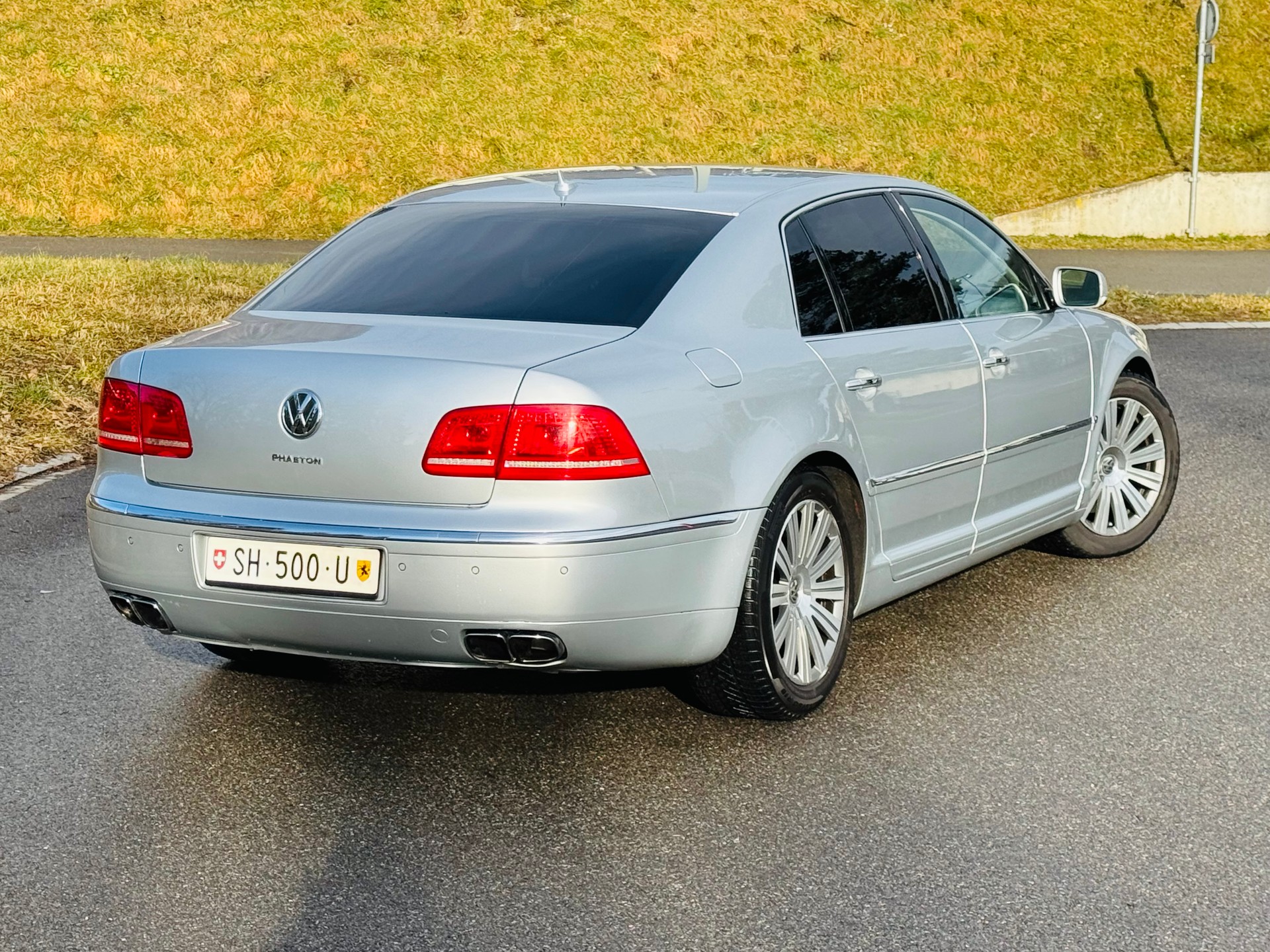 VW Phaeton 3.0 TDi V6 4Motion Tiptronic-image-3