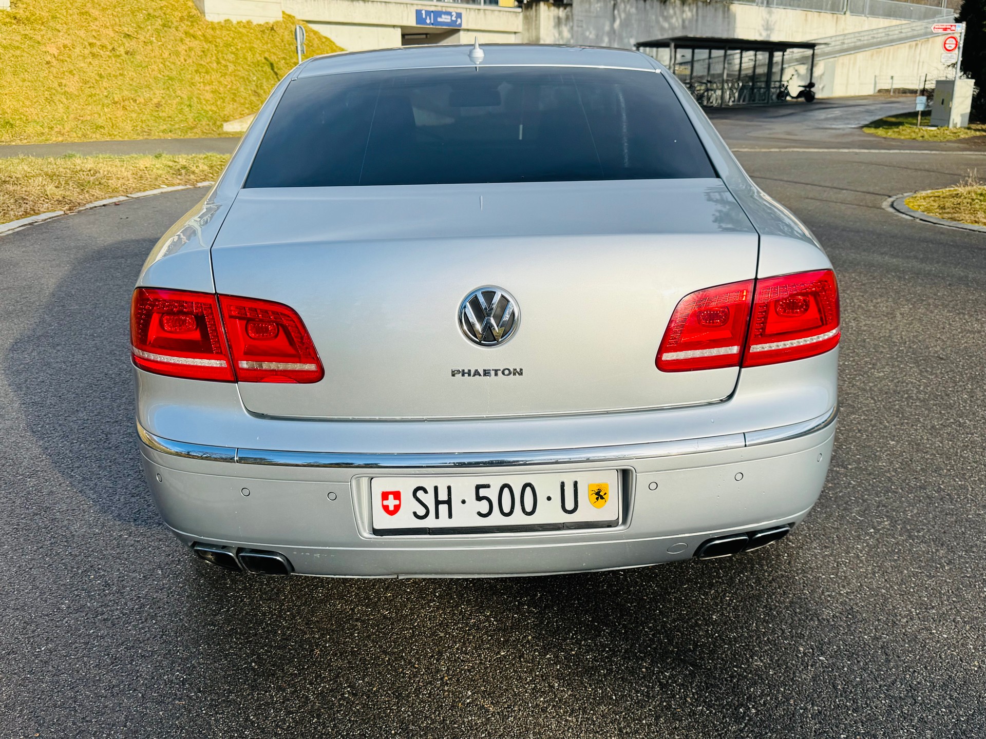 VW Phaeton 3.0 TDi V6 4Motion Tiptronic-image-4