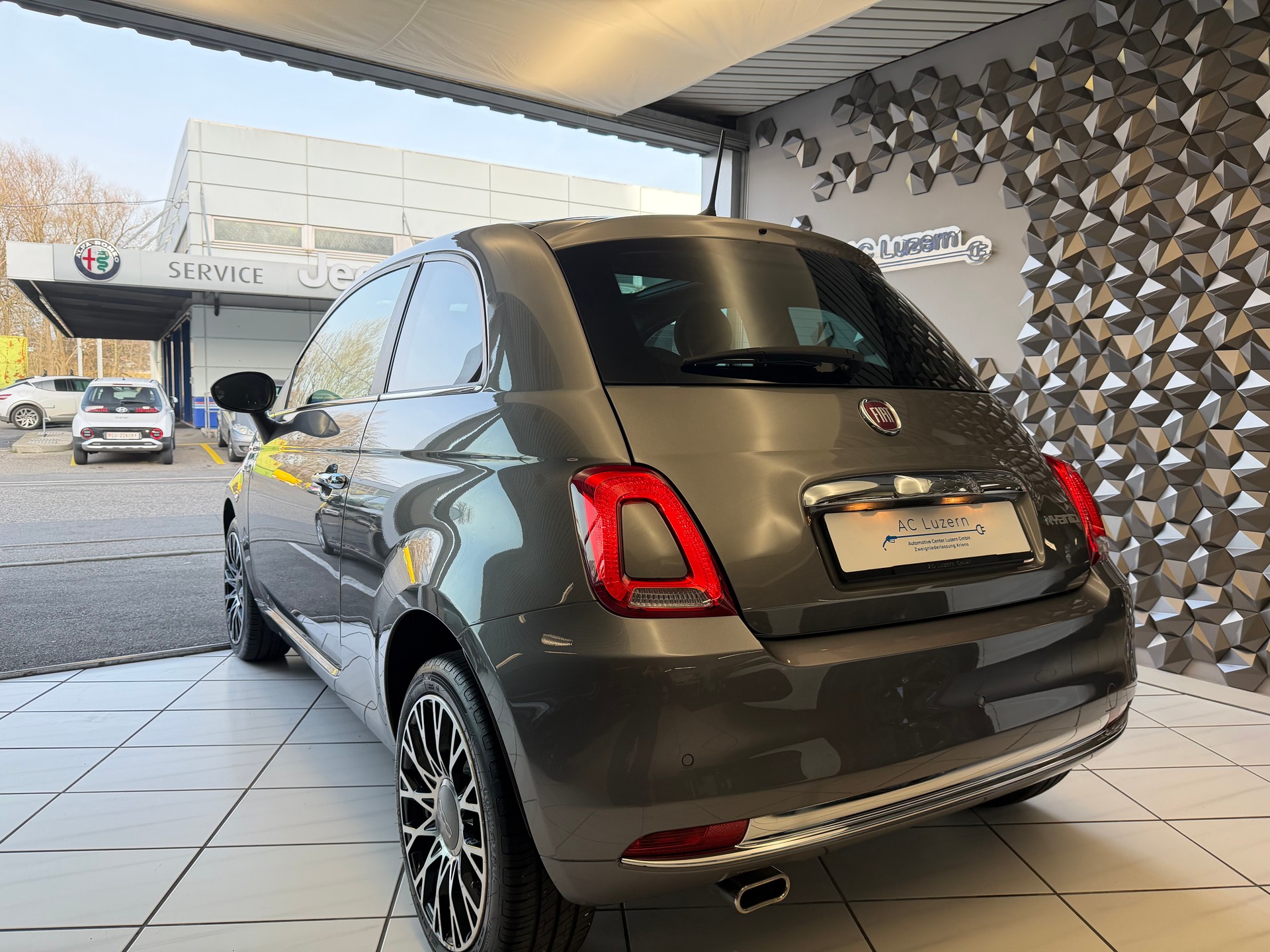 FIAT 500 1.0 N3 MildHybrid Swiss Edition-showroom-element-1