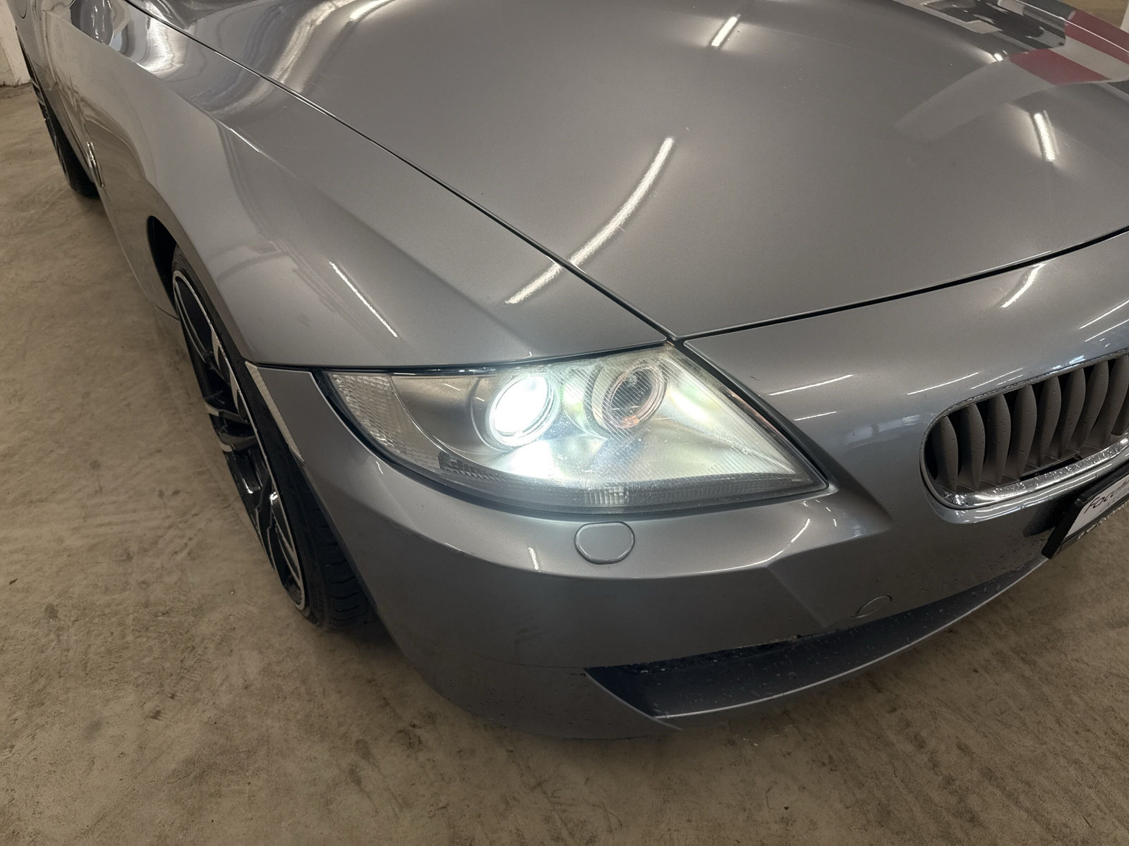 BMW Z4 3.0si Coupé-image-17