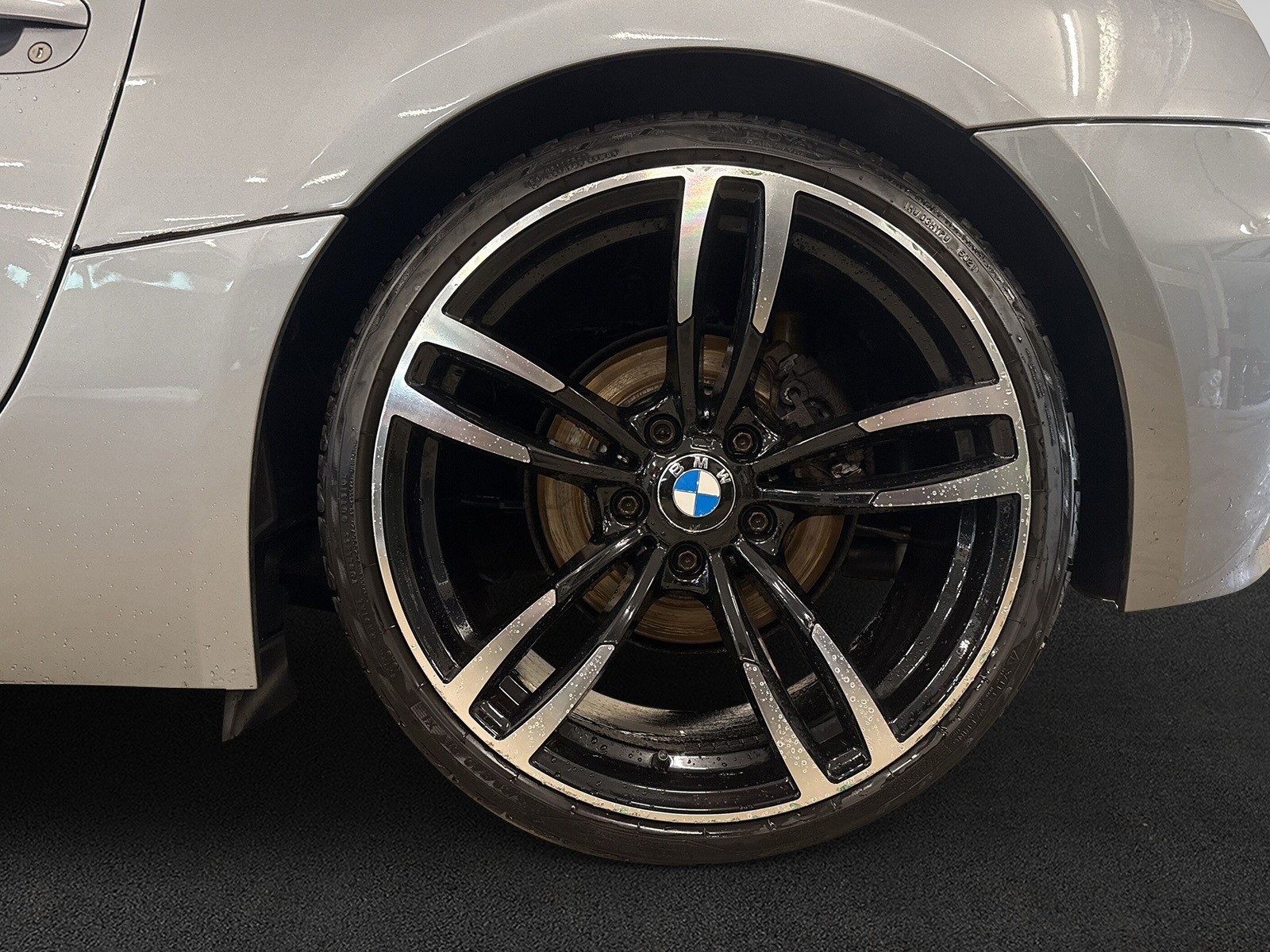 BMW Z4 3.0si Coupé-image-8