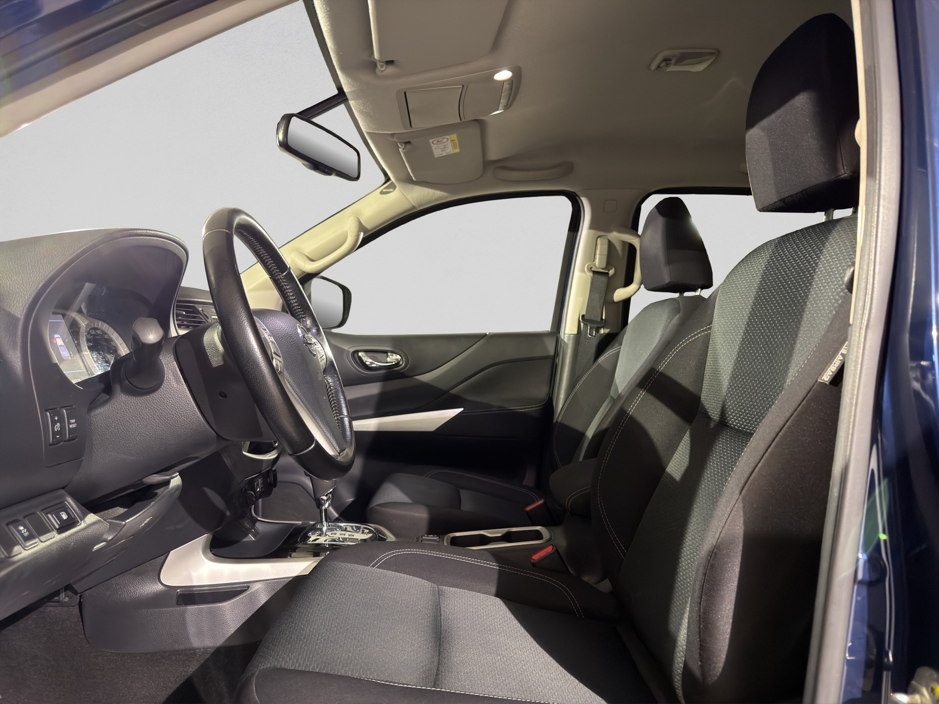 NISSAN Navara Double Cab N-Connecta 2.3 dCi 4WD-image-8