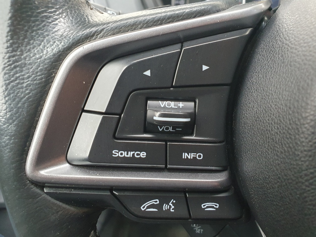 SUBARU Impreza 2.0 Swiss Plus AWD Lineartronic-image-13
