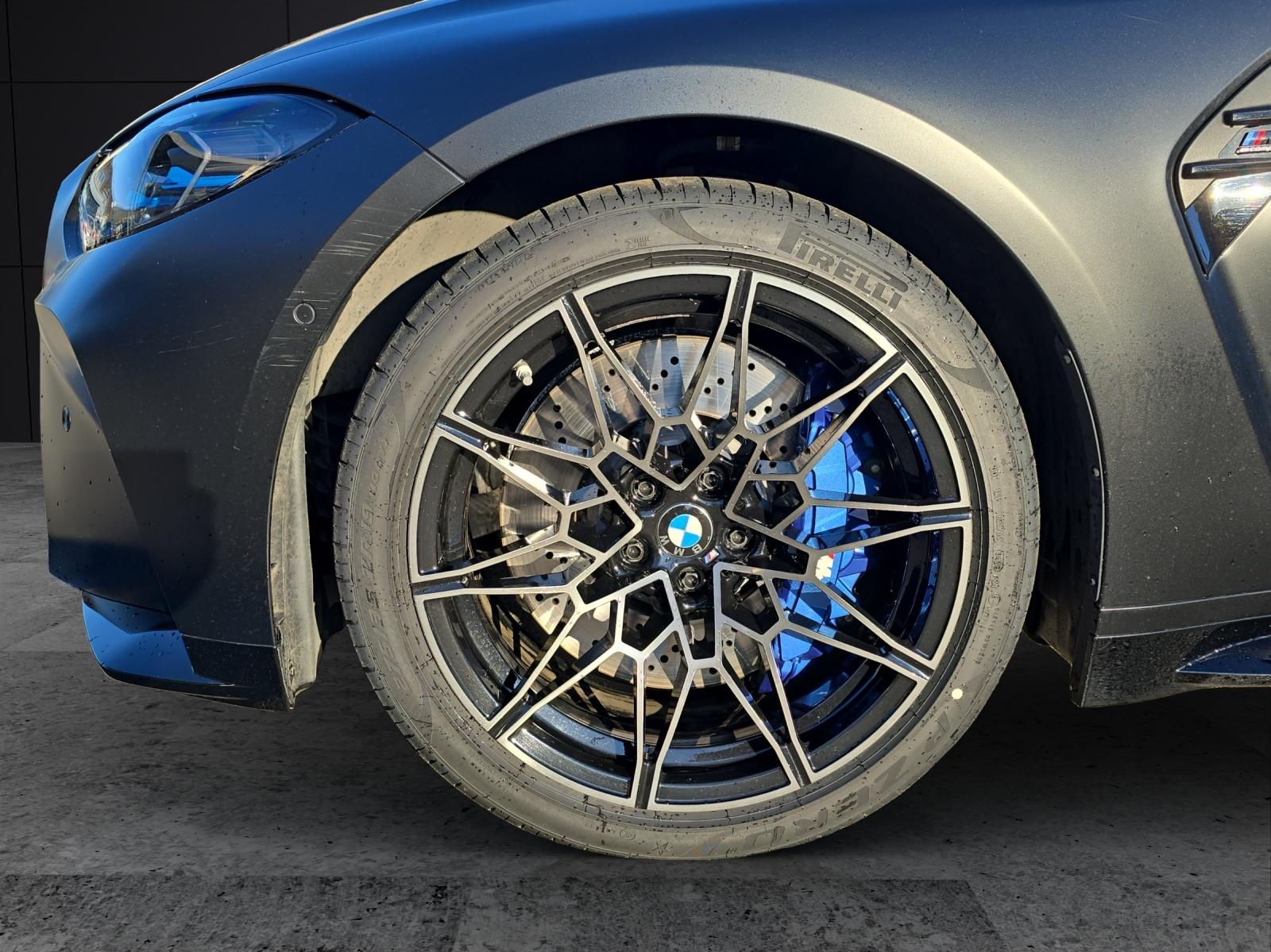 BMW M3 Competition xDrive Touring-image-3
