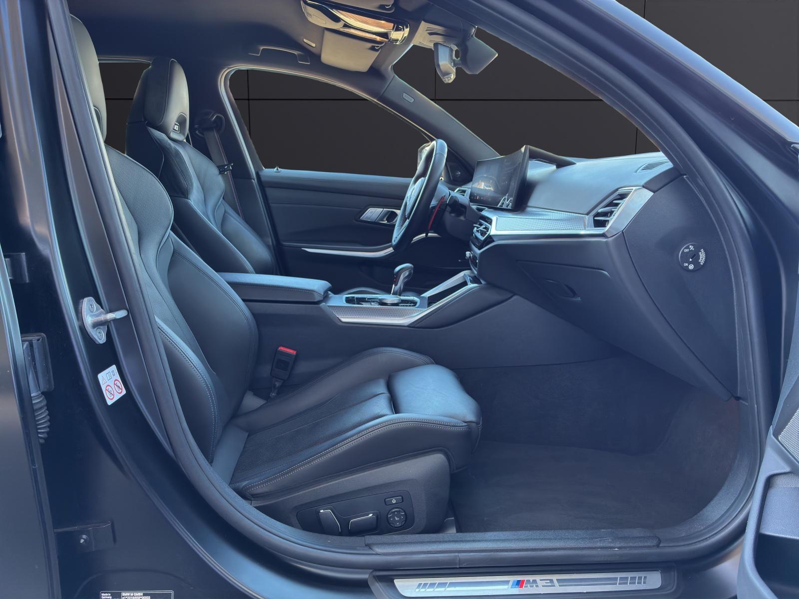 BMW M3 Competition xDrive Touring-image-18